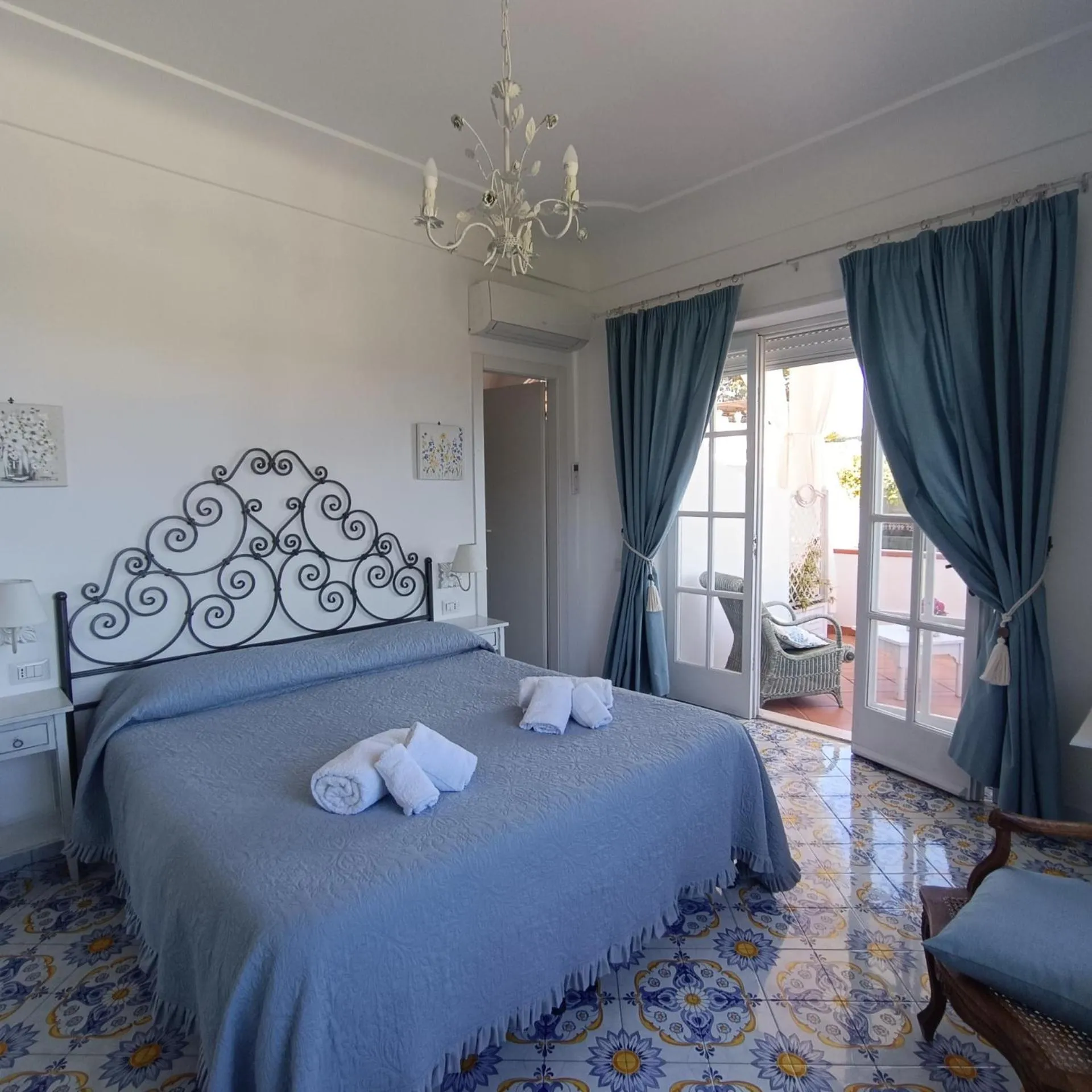 Bed in B&B Villa Cristina