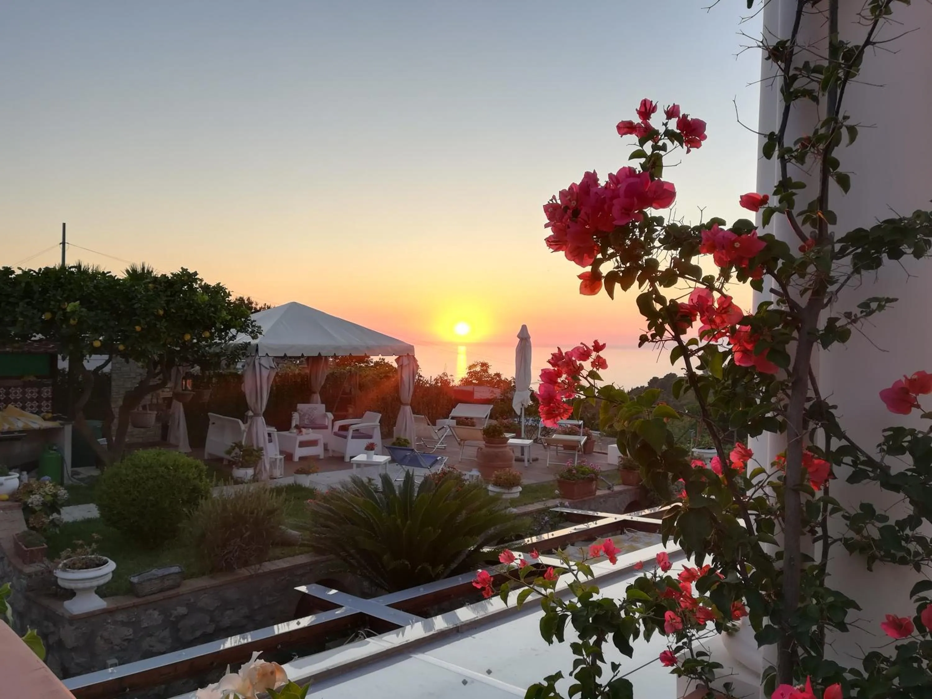 Sunset in B&B Villa Cristina