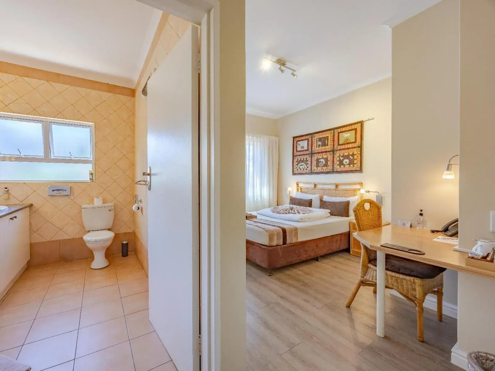 Photo of the whole room, Bed in Hajo's Lodge & Spa Photo of the whole room, Bed in Hajo's Lodge & Spa