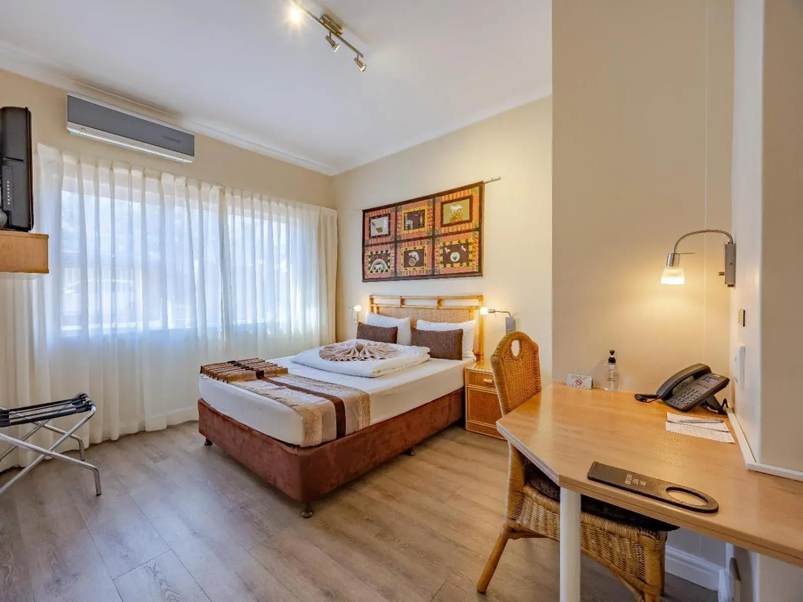 Photo of the whole room, Bed in Hajo's Lodge & Spa Photo of the whole room, Bed in Hajo's Lodge & Spa