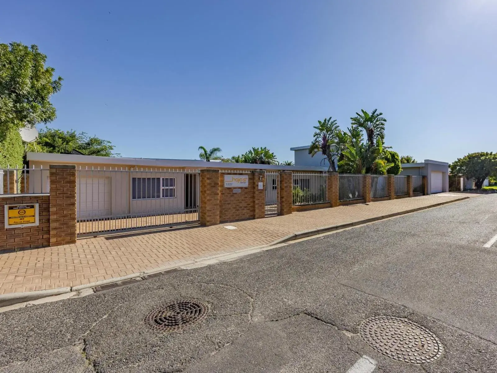 Facade/entrance in Hajo's Lodge & Spa Facade/entrance in Hajo's Lodge & Spa