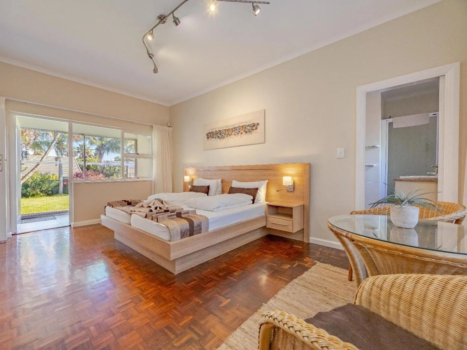 Photo of the whole room, Bed in Hajo's Lodge & Spa