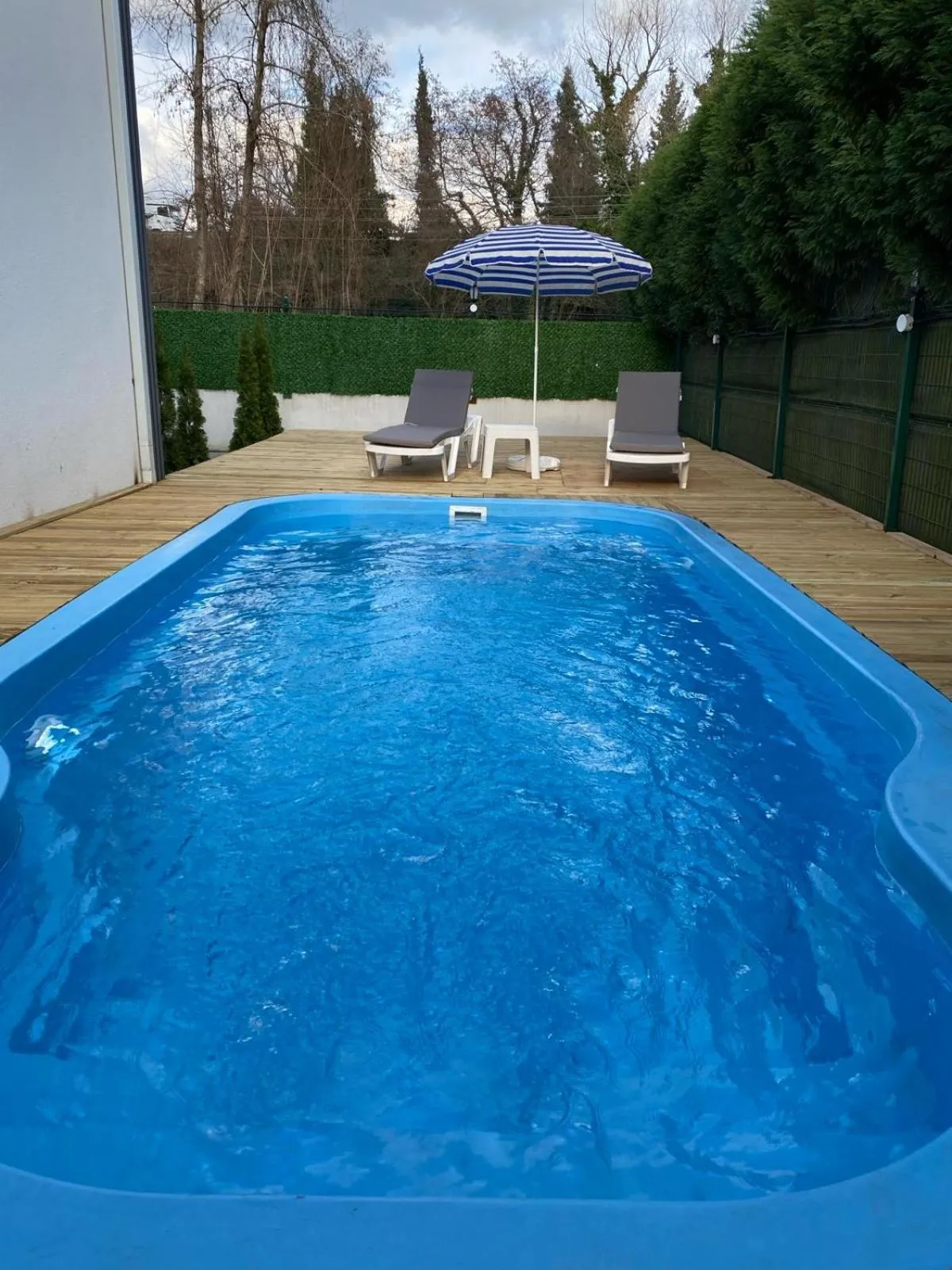 Swimming pool in Sapanca Gönül Sofram Hotel & Bungalow & Villas