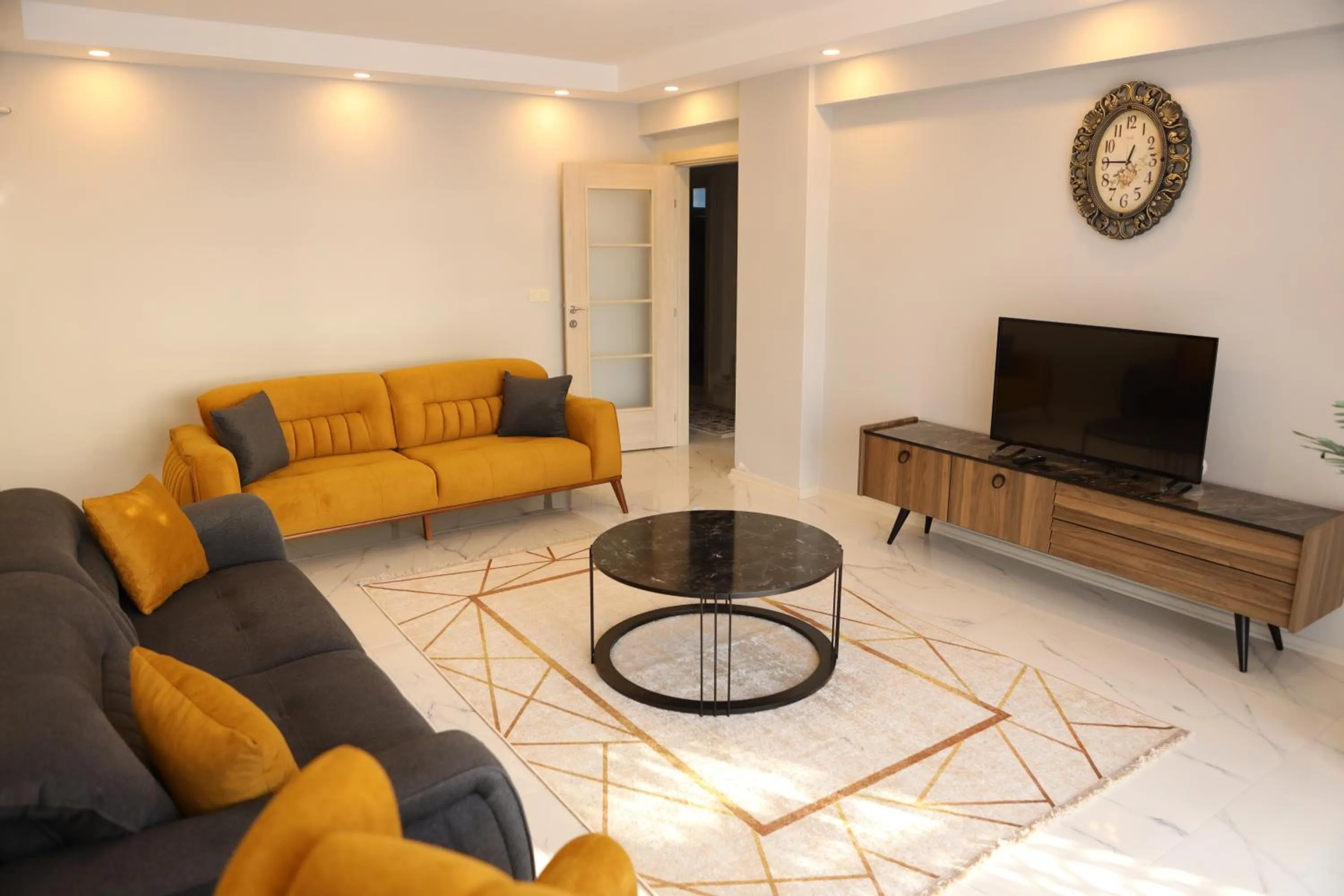 Communal lounge/ TV room in Sapanca Gönül Sofram Hotel & Bungalow & Villas