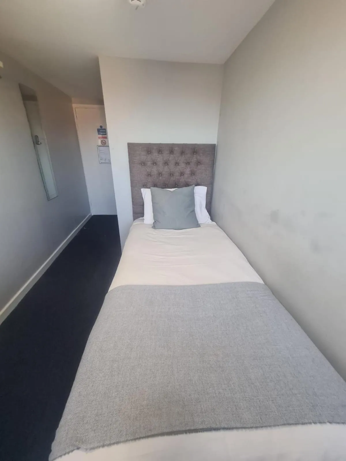 Bed in Hotel 52