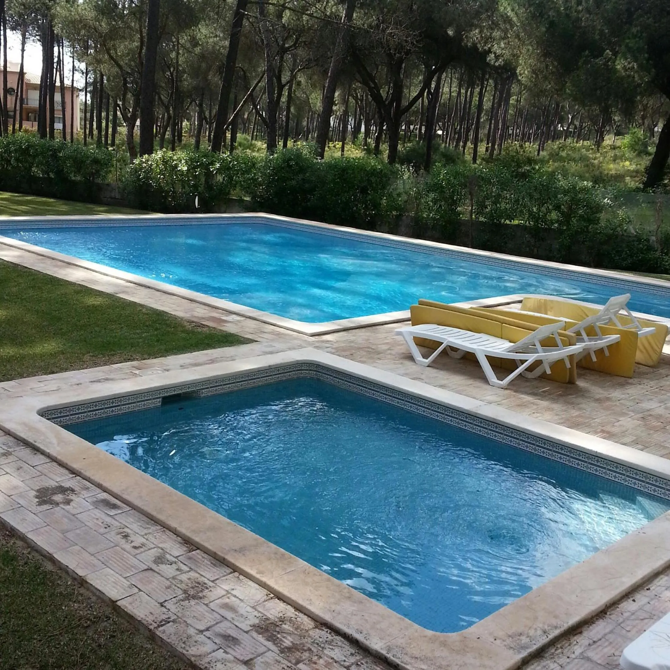 Swimming pool in Villapinheiros