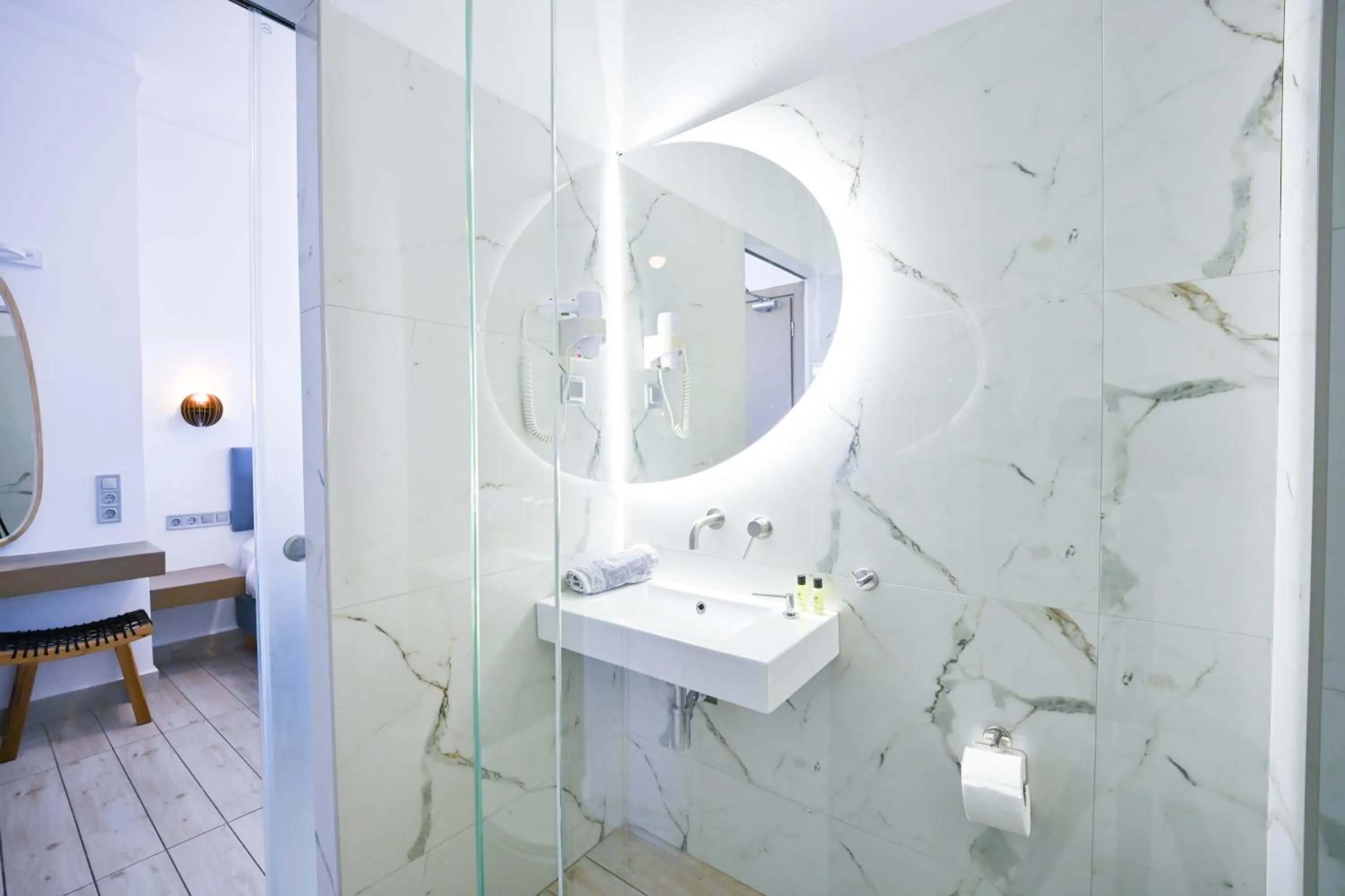 Shower in Kiani Akti