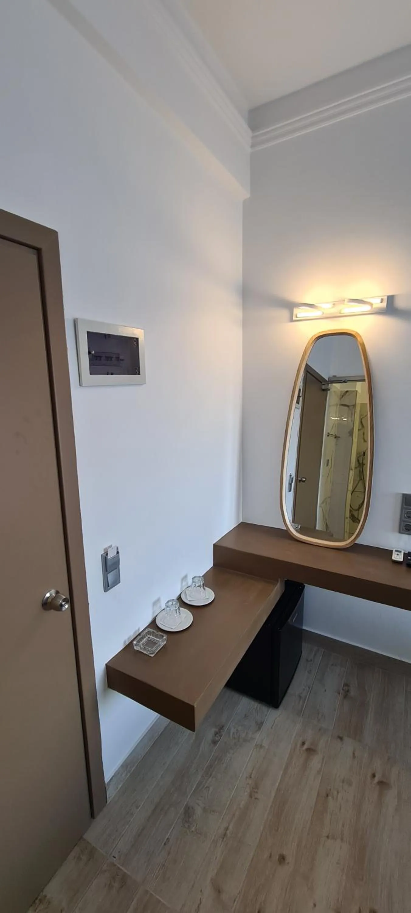 Photo of the whole room in Kiani Akti