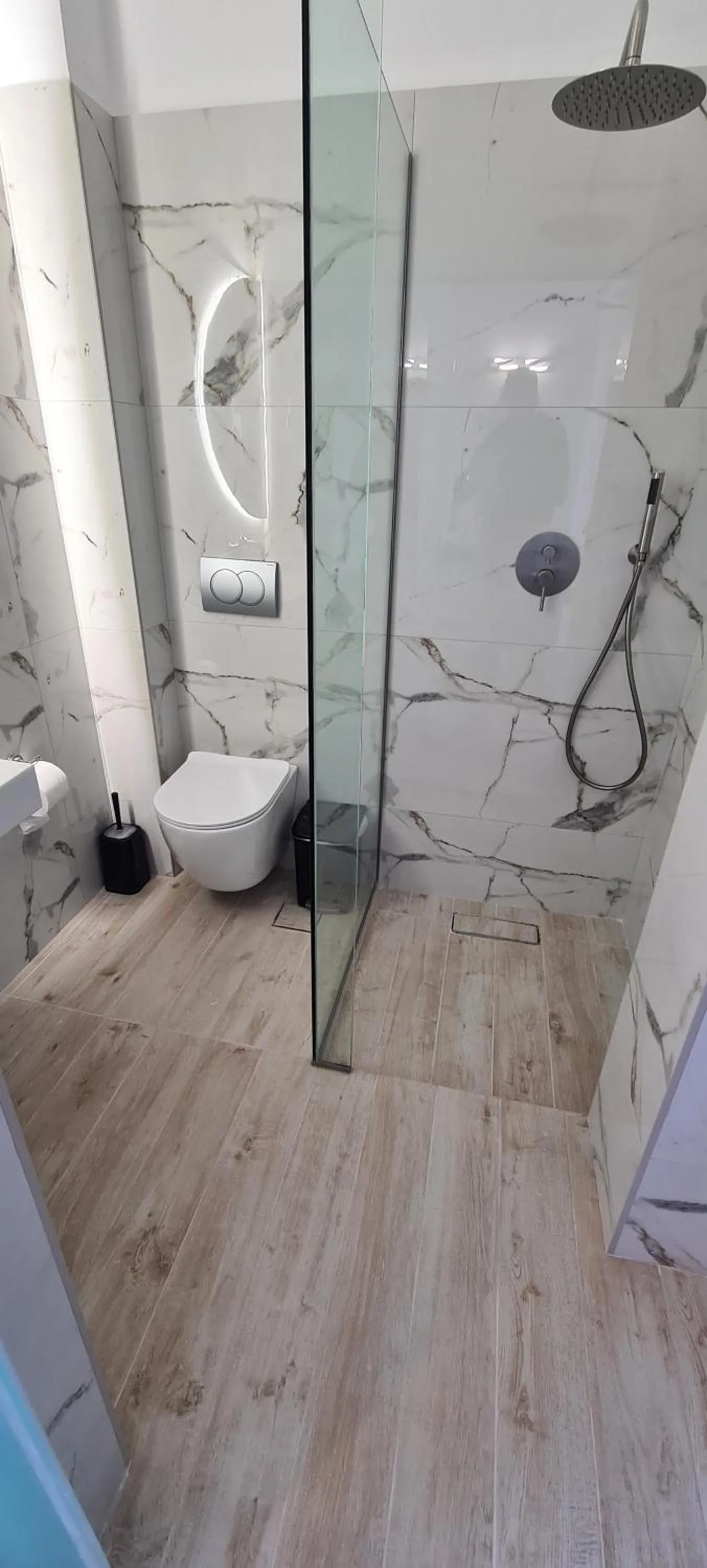 Shower in Kiani Akti