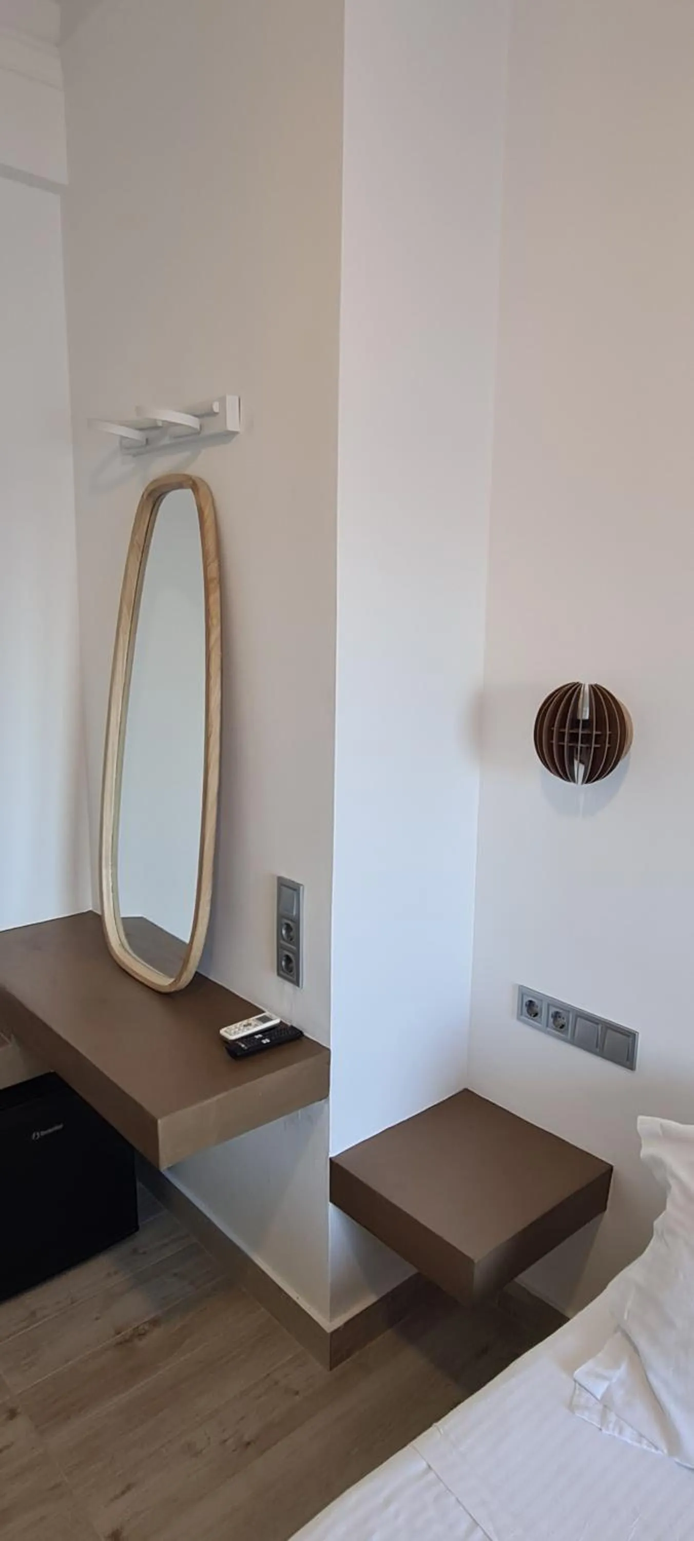 Photo of the whole room in Kiani Akti