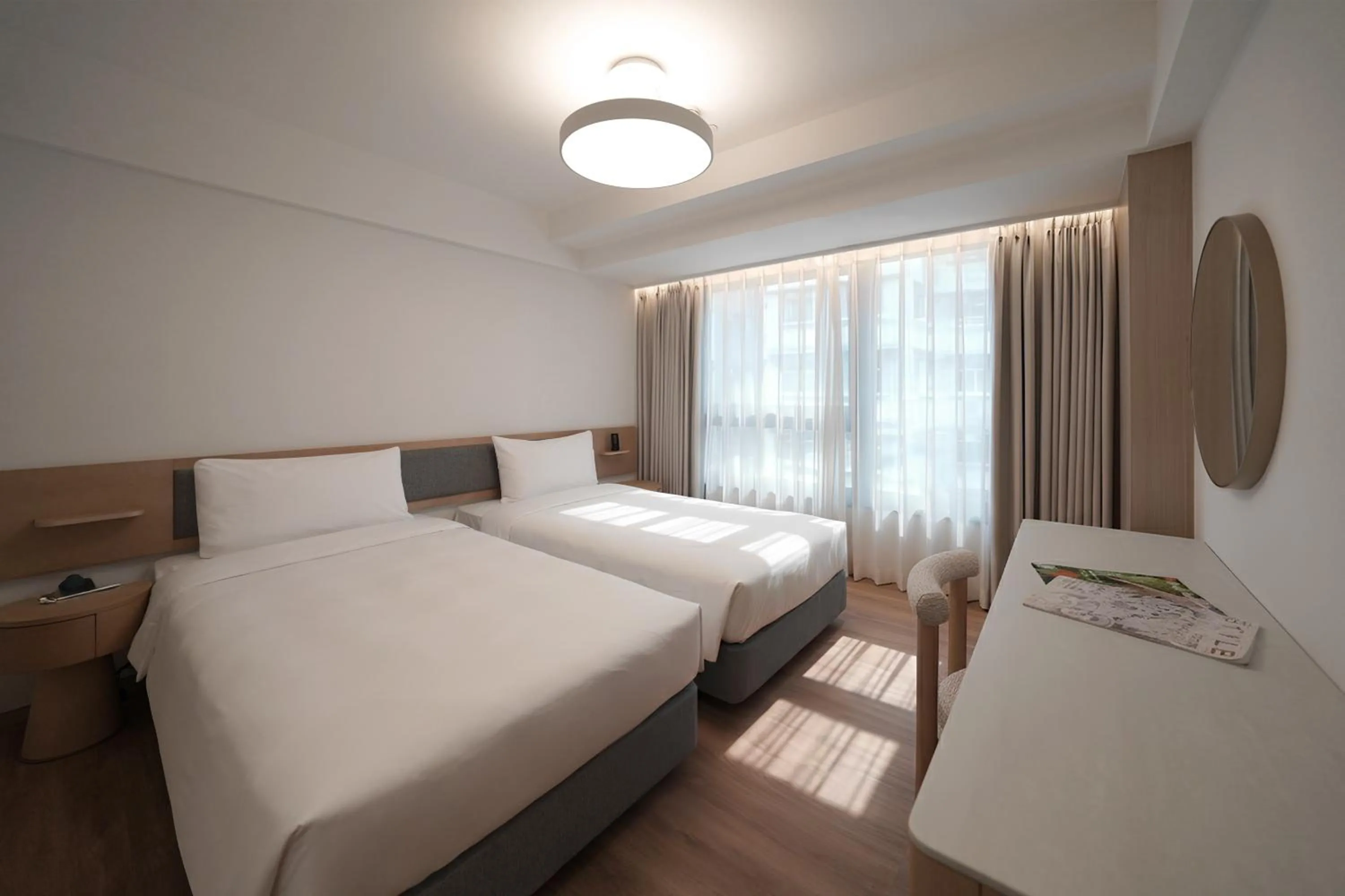 Bedroom, Bed in Stage Well Hotel
