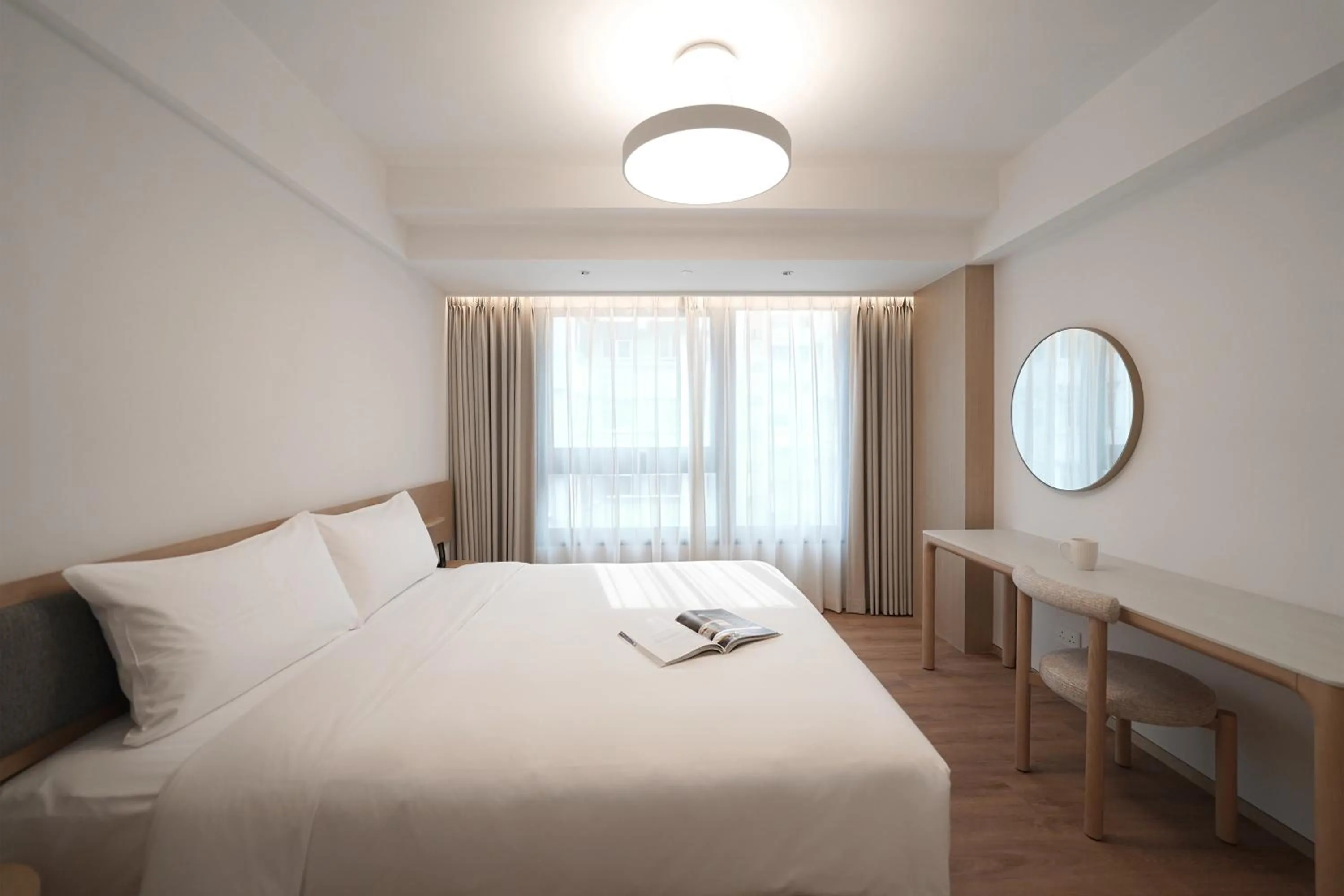 Bedroom, Bed in Stage Well Hotel