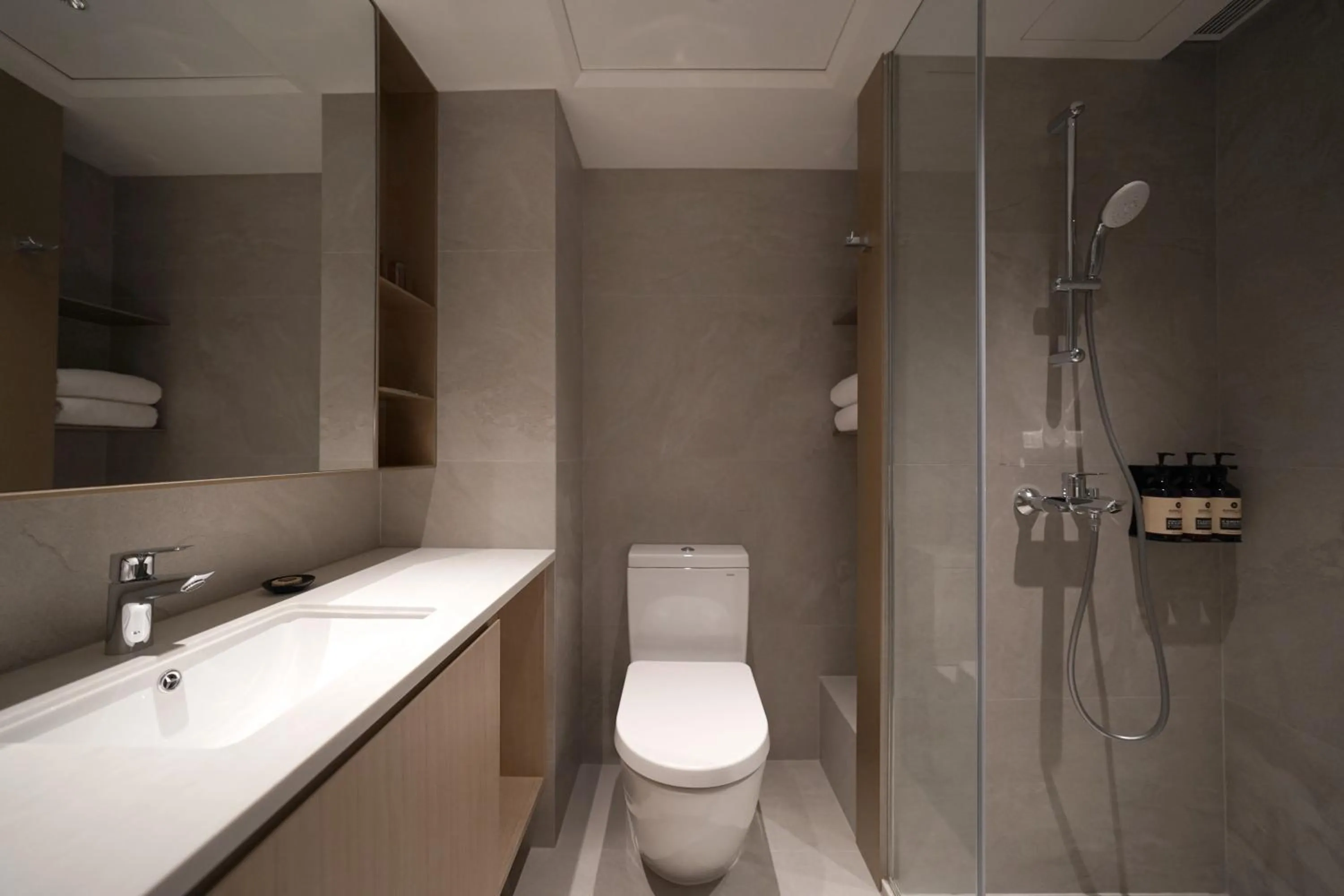 Bathroom in Stage Well Hotel
