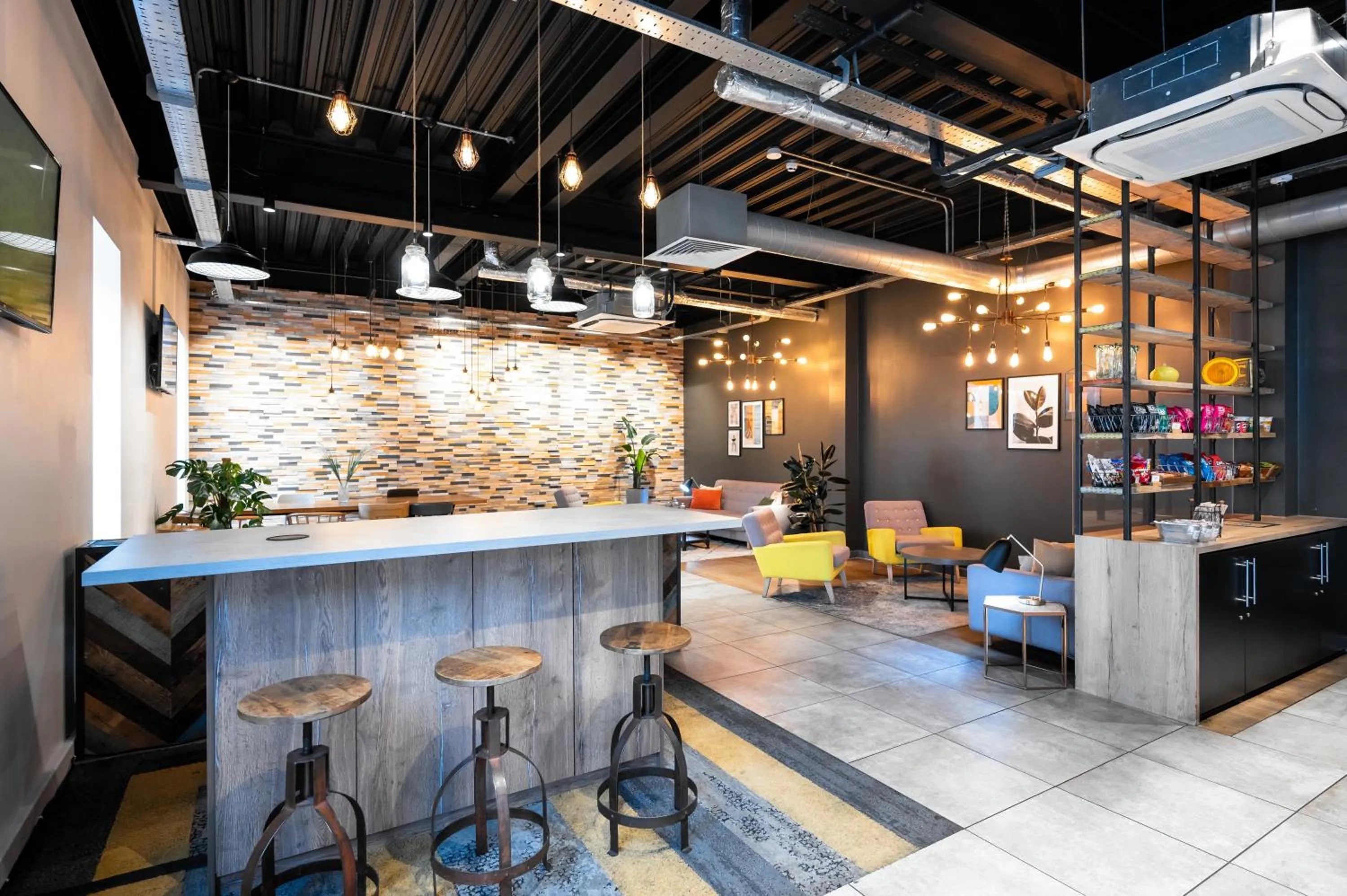 Lounge or bar in Staycity Aparthotels Birmingham City Centre