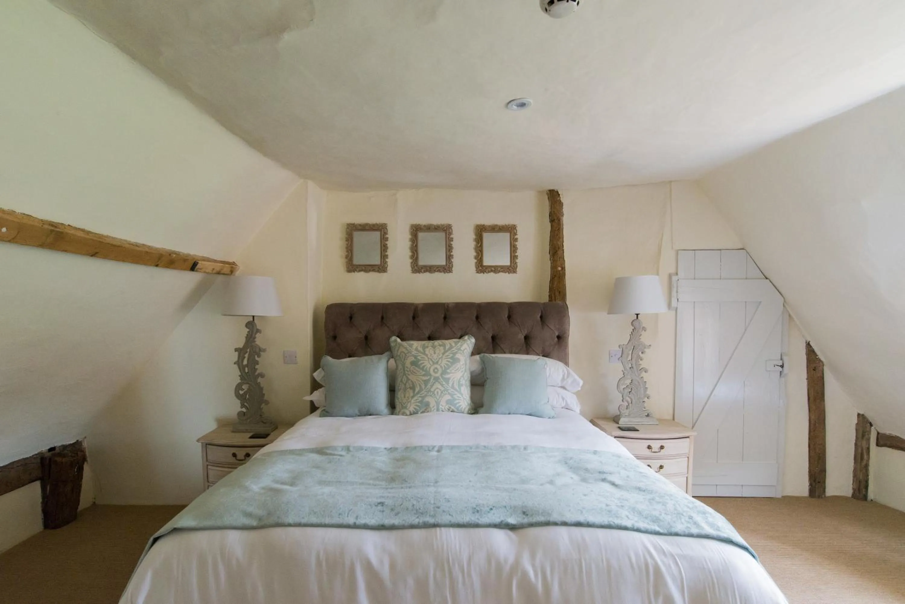 Bedroom, Bed in Kings Head Bawburgh