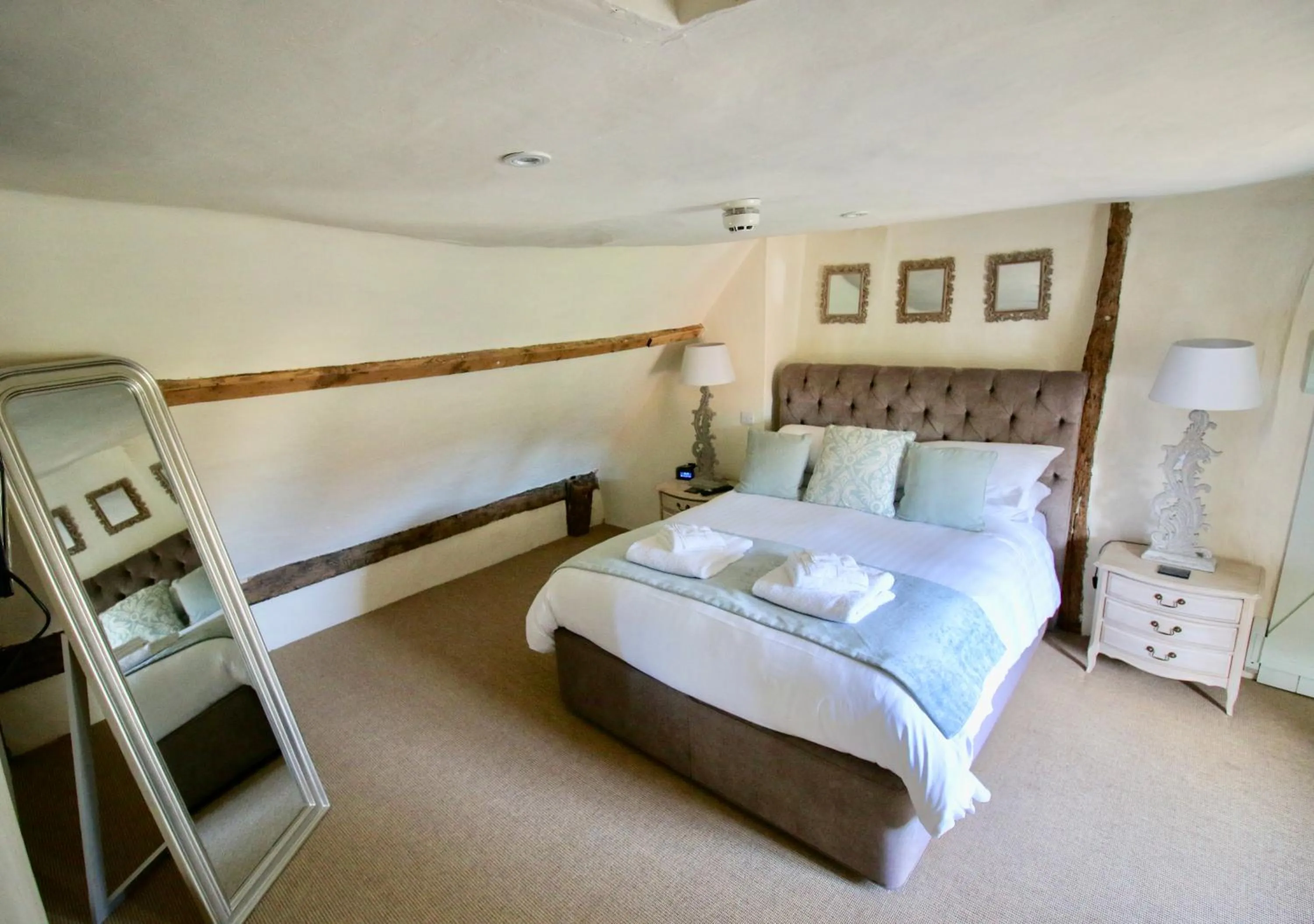 Bed in Kings Head Bawburgh