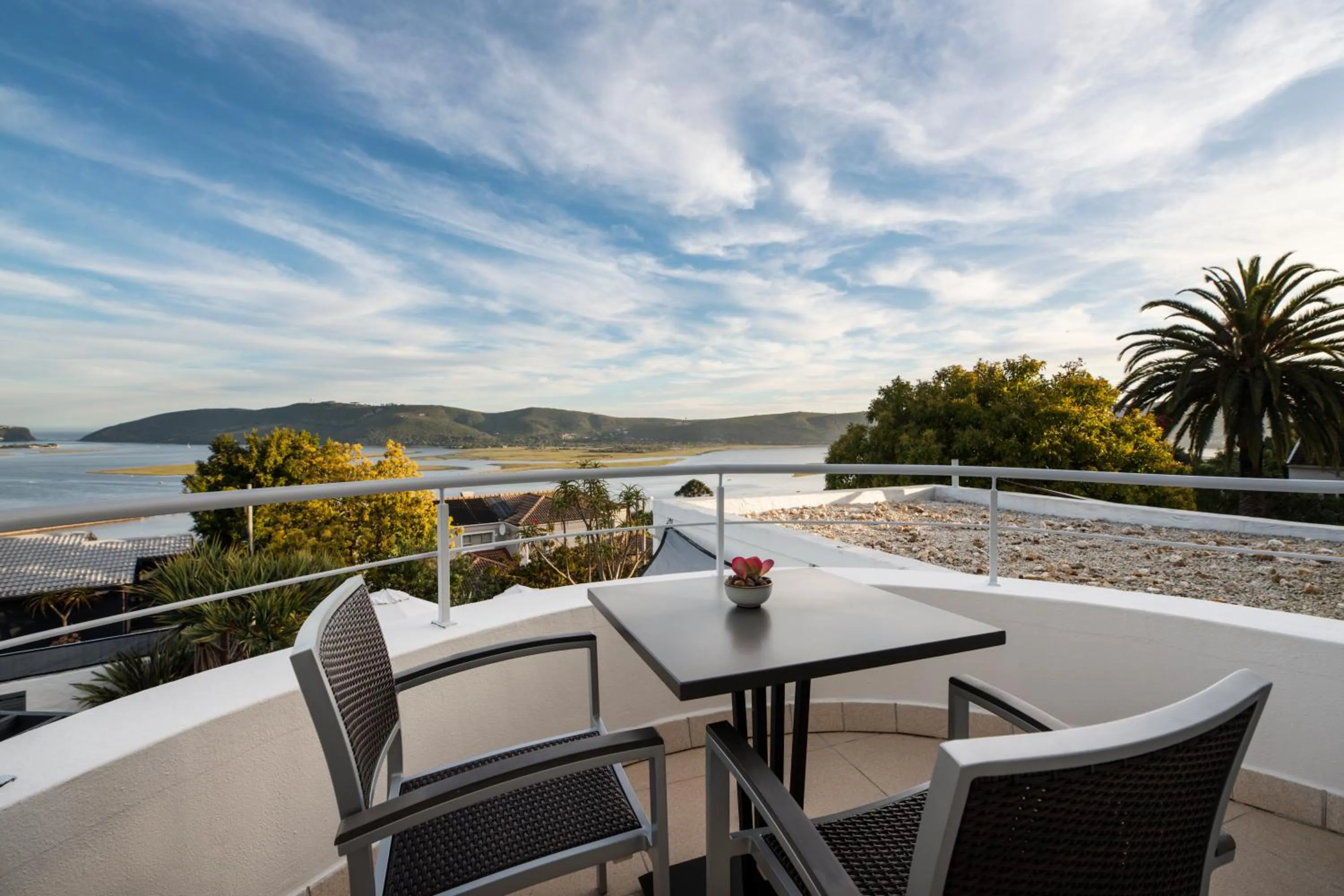 Villa Afrikana Guest Suites by Knysna Paradise Collection
