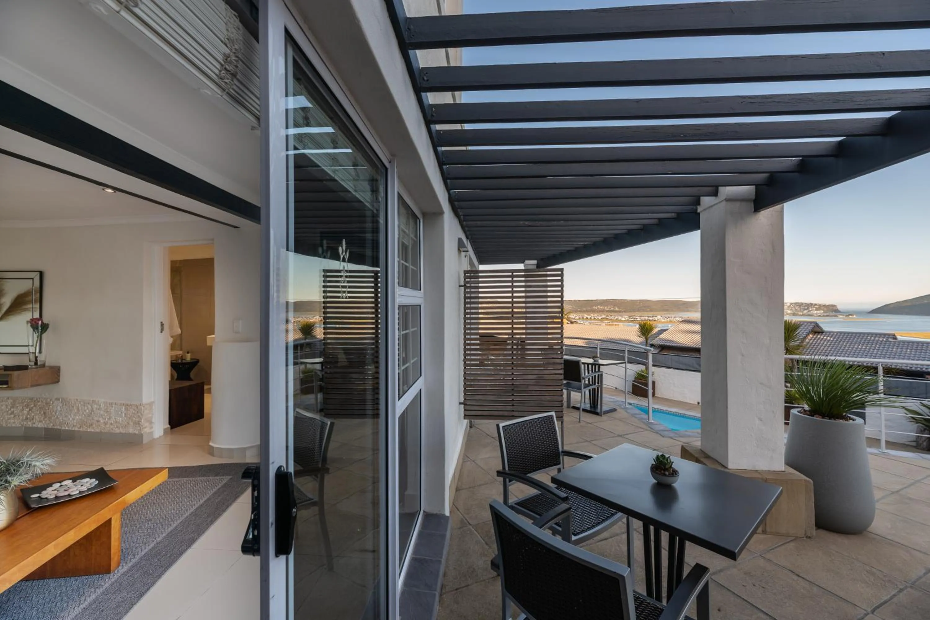 Villa Afrikana Guest Suites by Knysna Paradise Collection