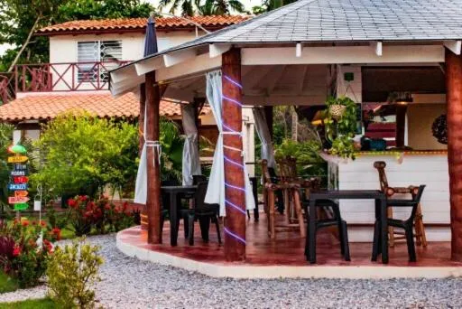 Lounge or bar in 21 Palms