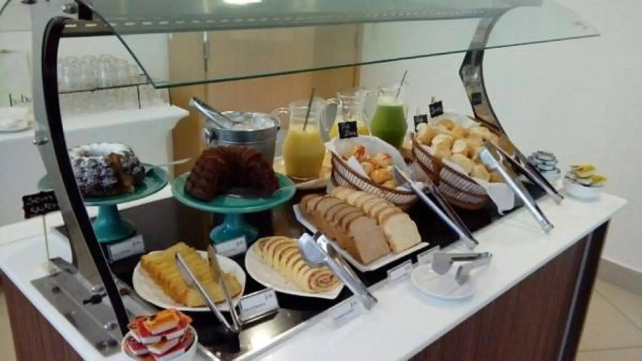 Buffet breakfast in Transamerica Executive Natal Buffet breakfast in Transamerica Executive Natal