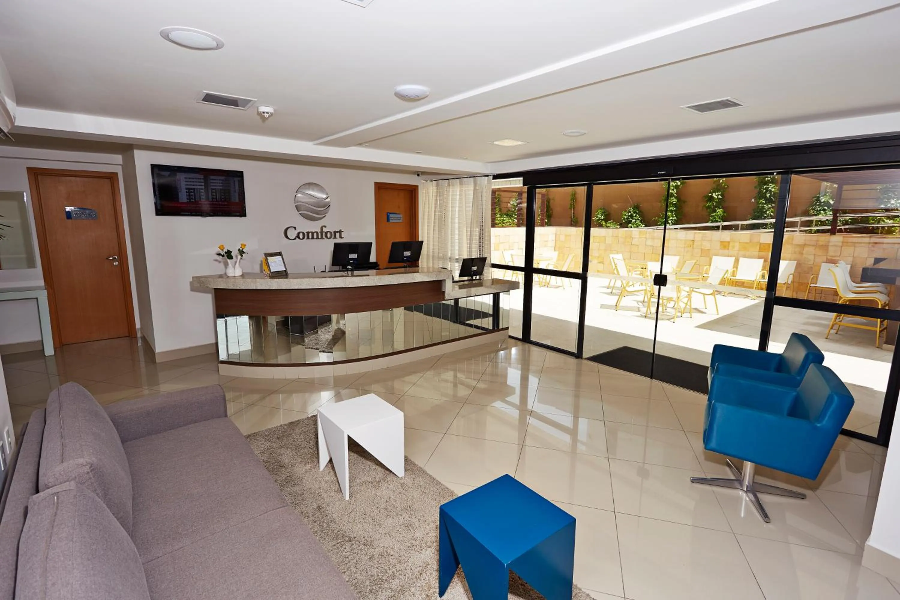 Lobby or reception in Comfort Hotel & Suites Natal