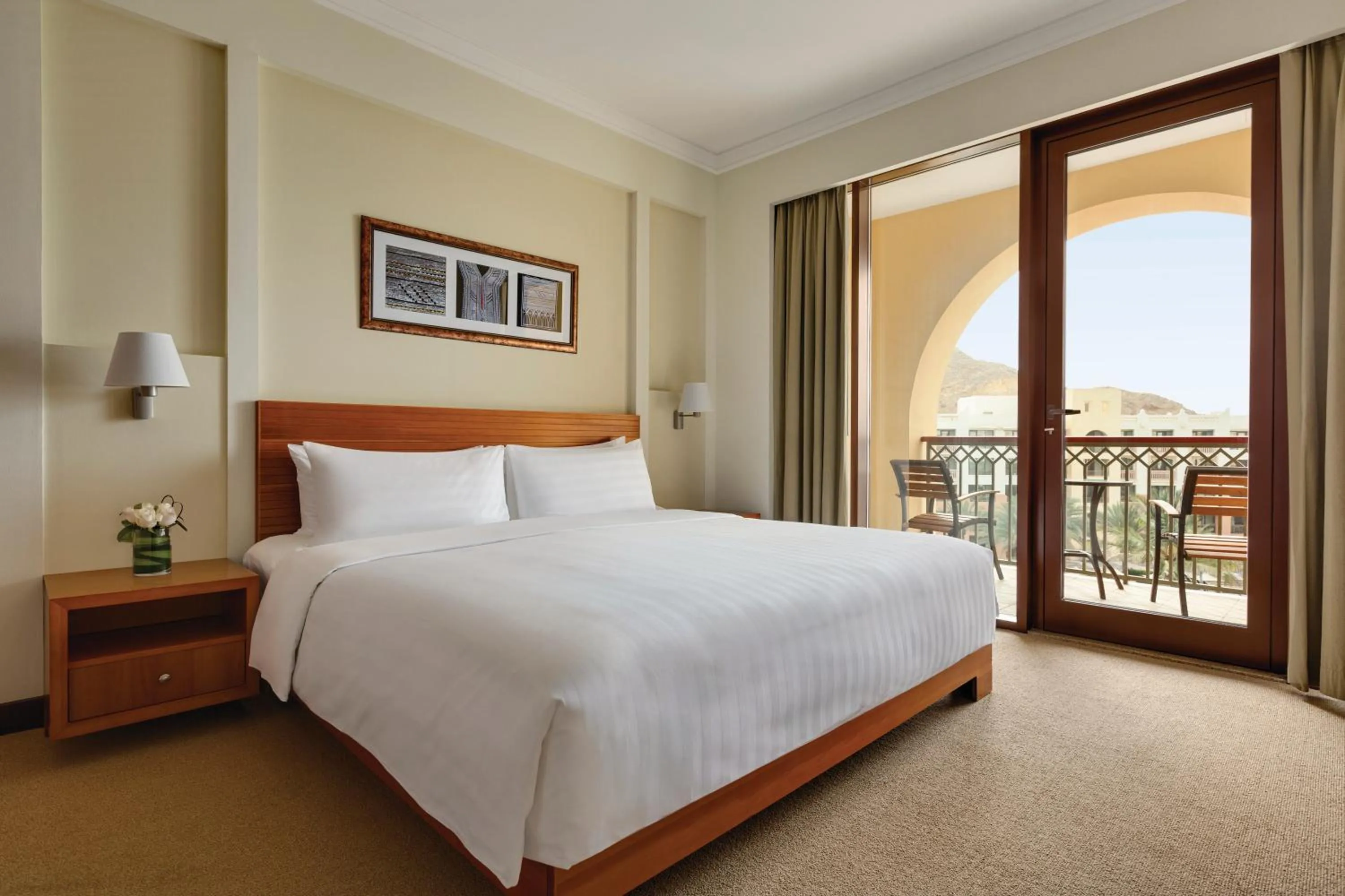 Balcony/Terrace, Bed in DoubleTree By Hilton Muscat Al Waha