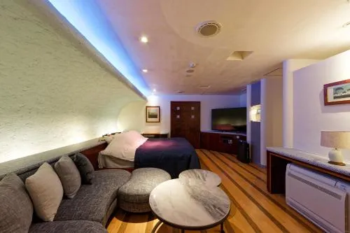 Hotel NOON