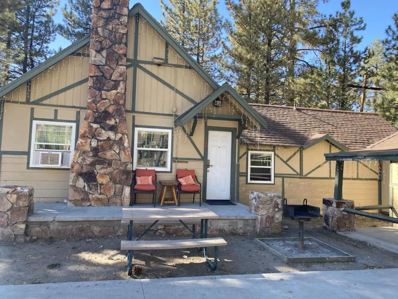 Property building in Bear Creek Resort