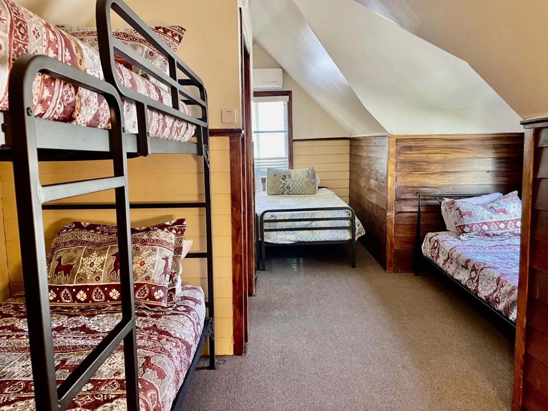 Bedroom, Bed in Bear Creek Resort