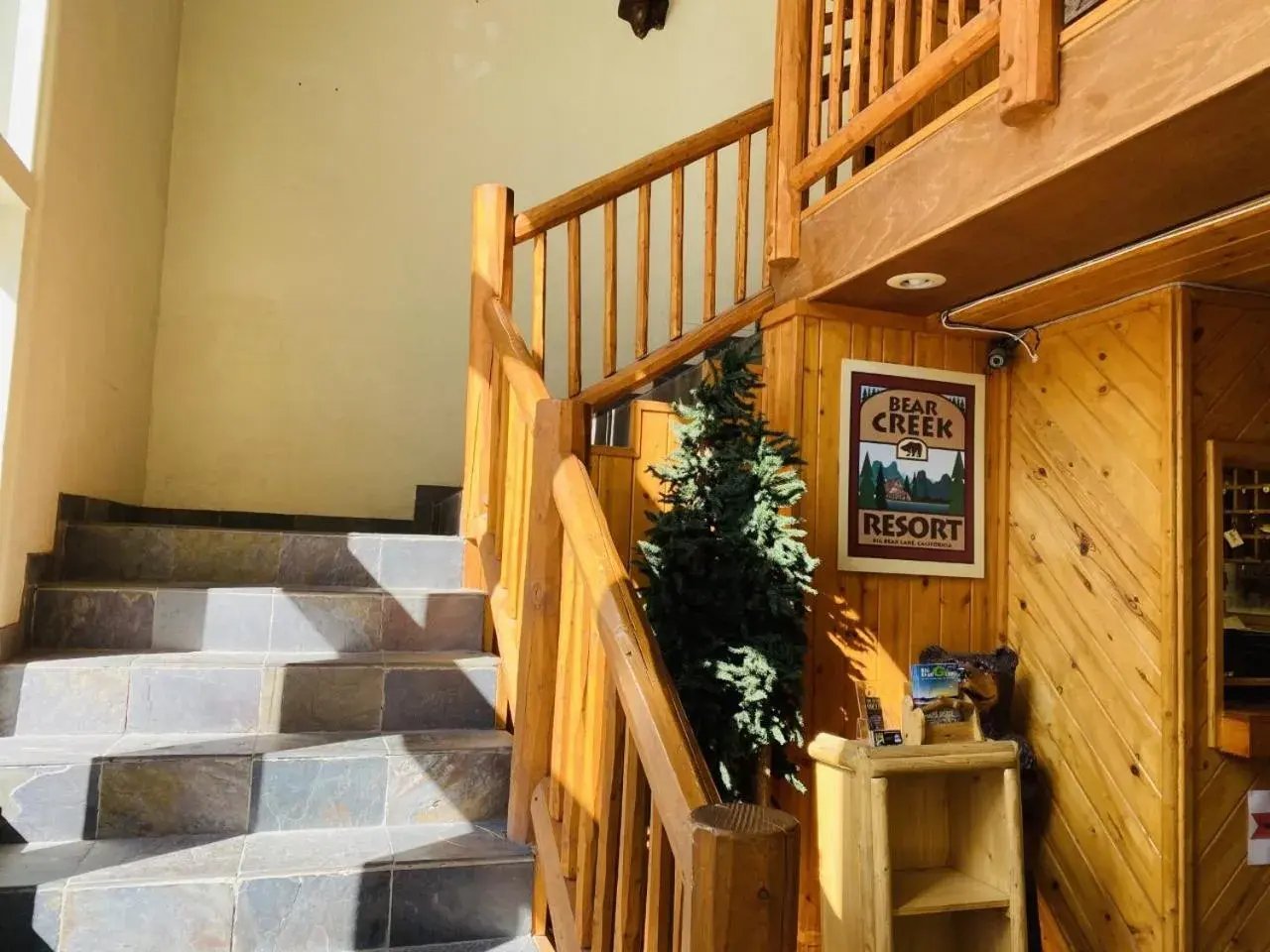 Twin Room with Bathroom in Bear Creek Resort Twin Room with Bathroom in Bear Creek Resort