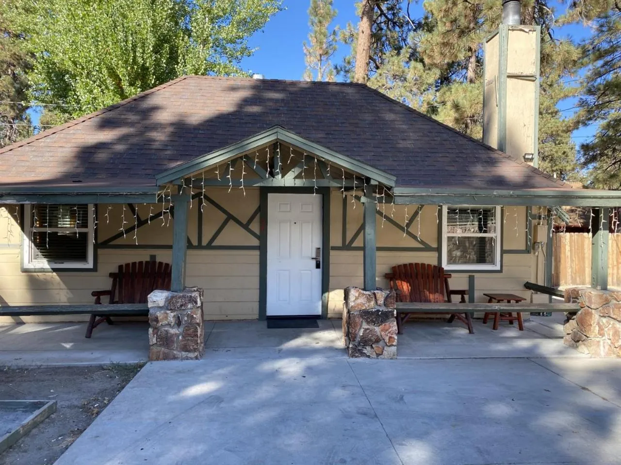 Property building in Bear Creek Resort