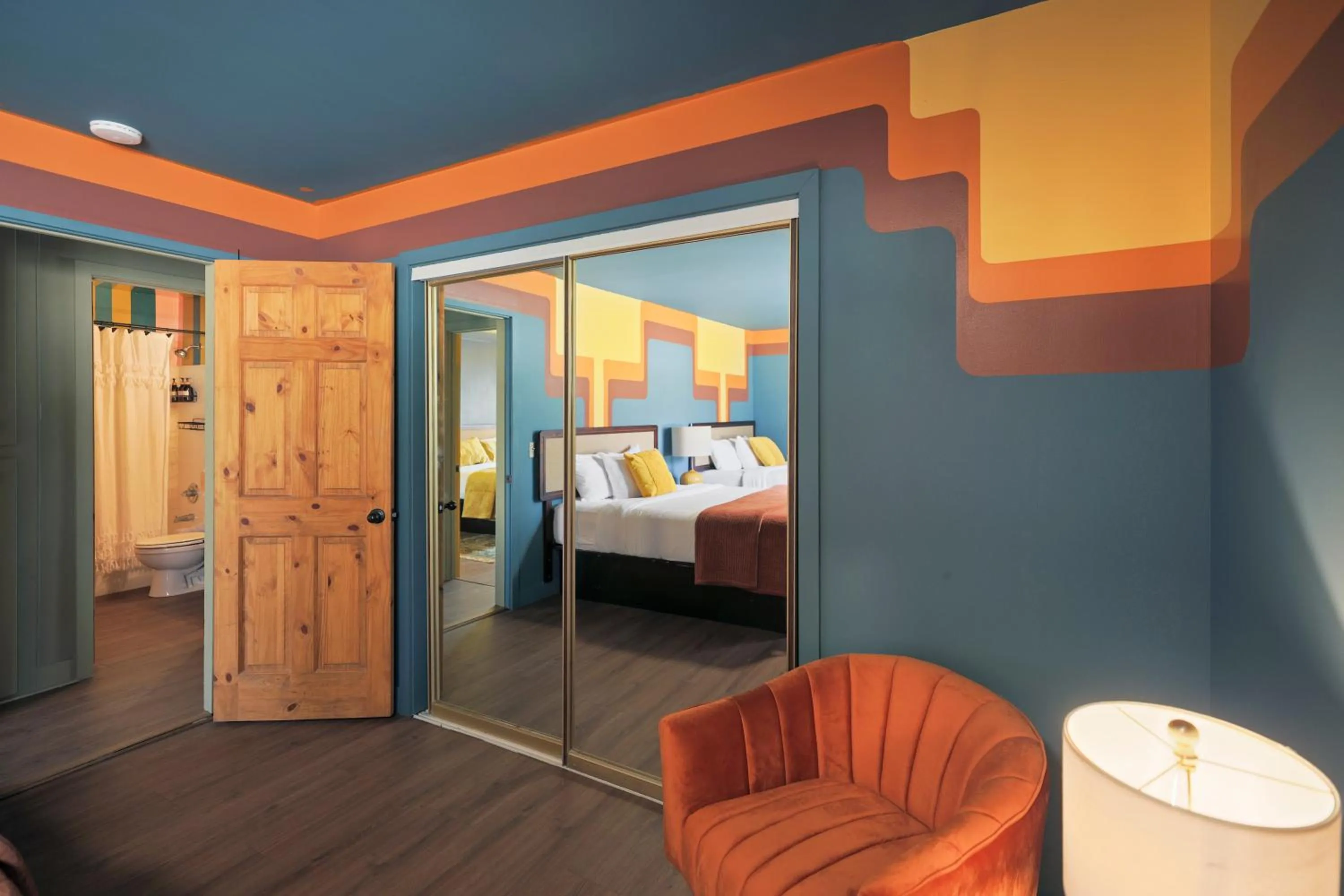 Bed in Sessions Retreat & Hotel