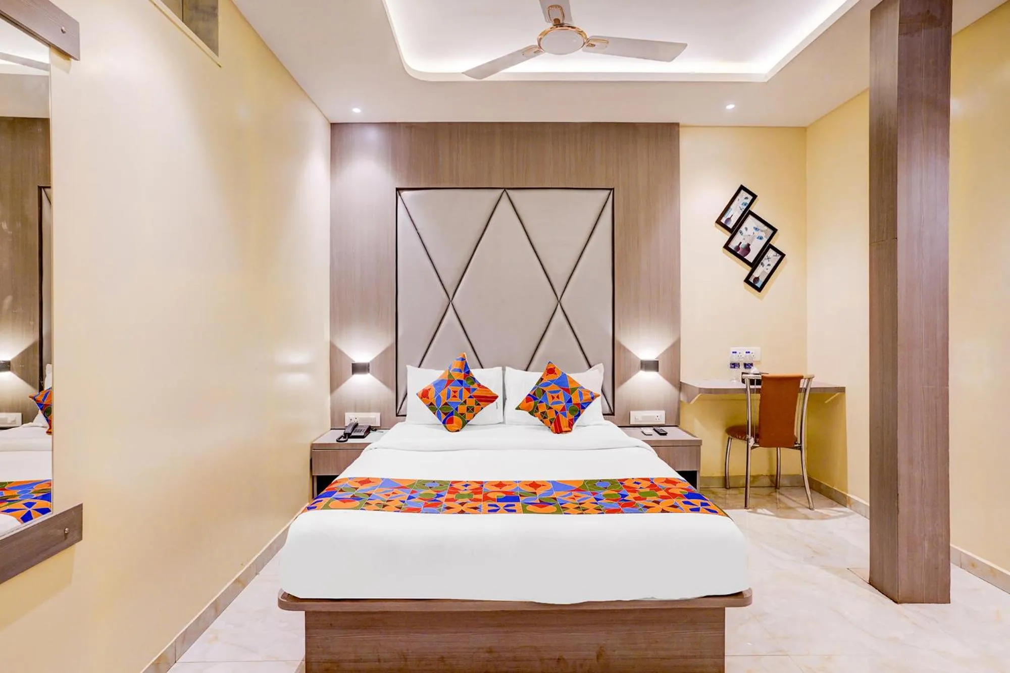 Bedroom, Bed in FabHotel Abrol Suites