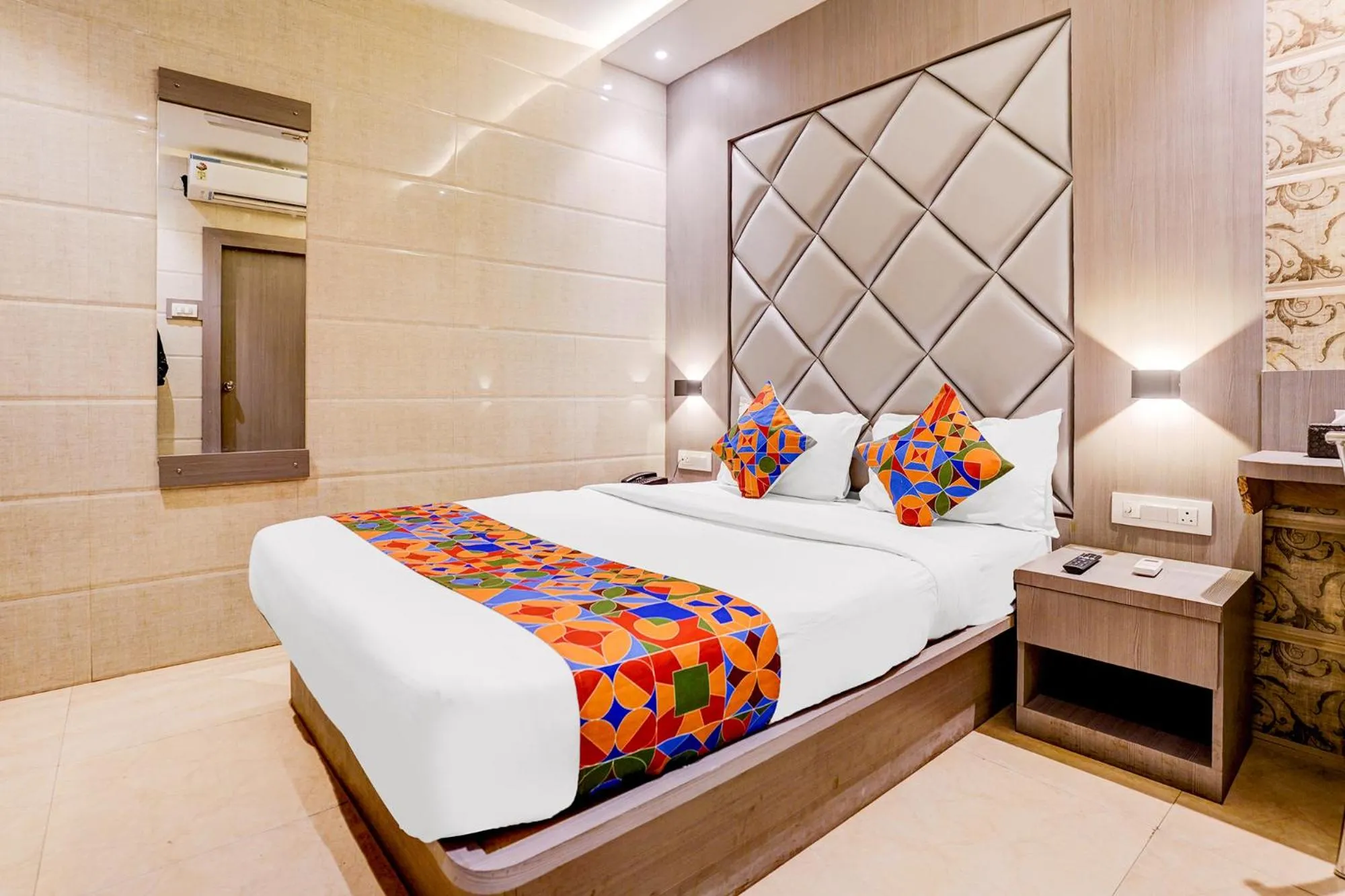 Bed in FabHotel Abrol Suites