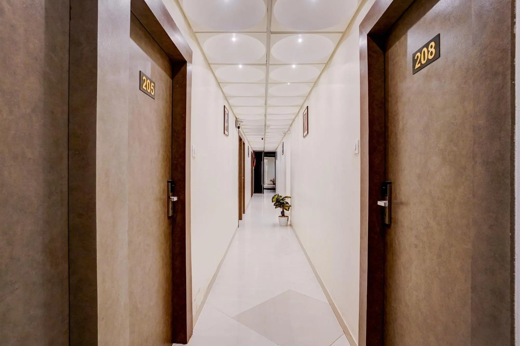 Lobby or reception in FabHotel Abrol Suites