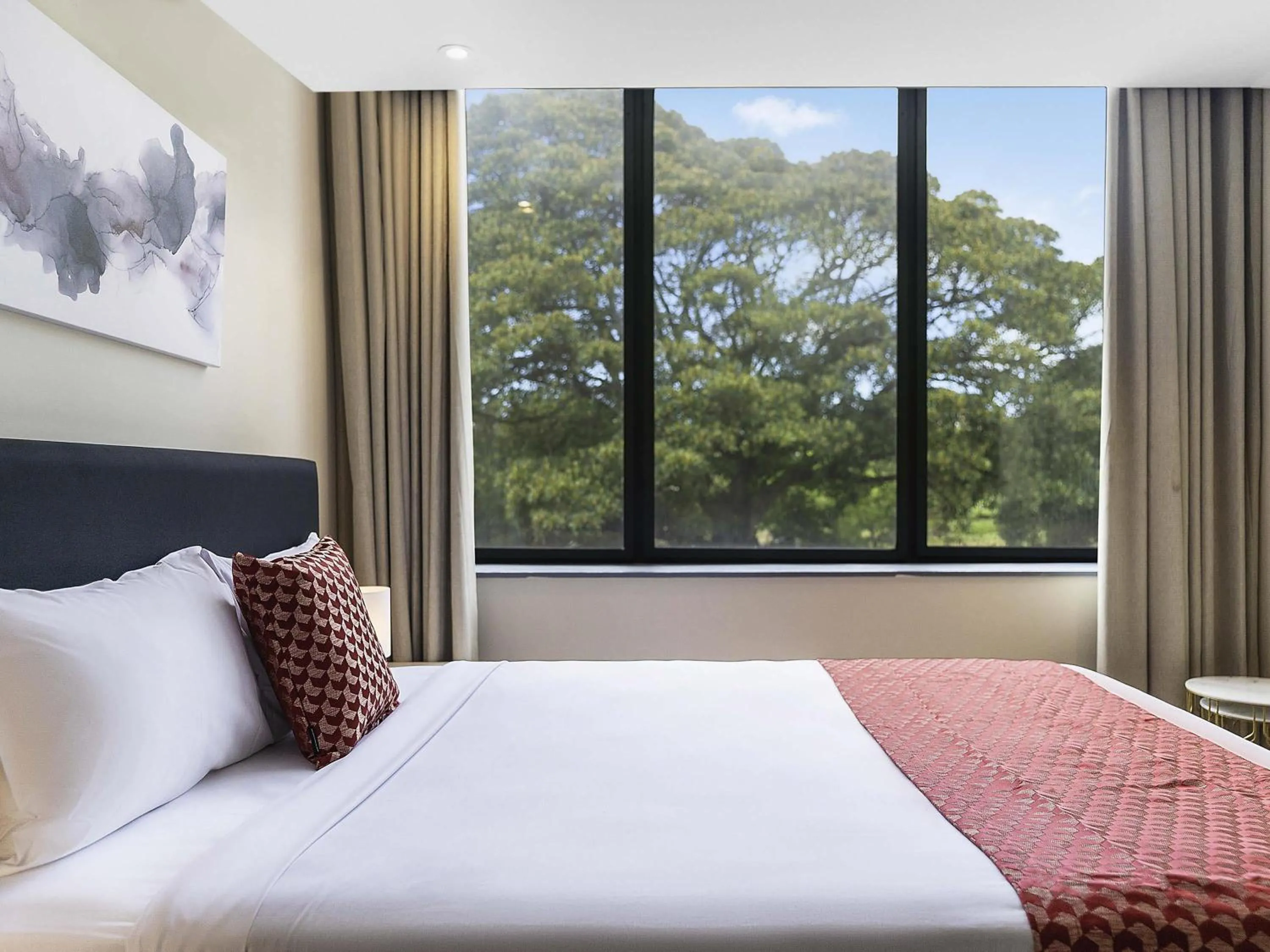 Bedroom, Bed in BreakFree on Broadway Sydney, an Accor Hotel