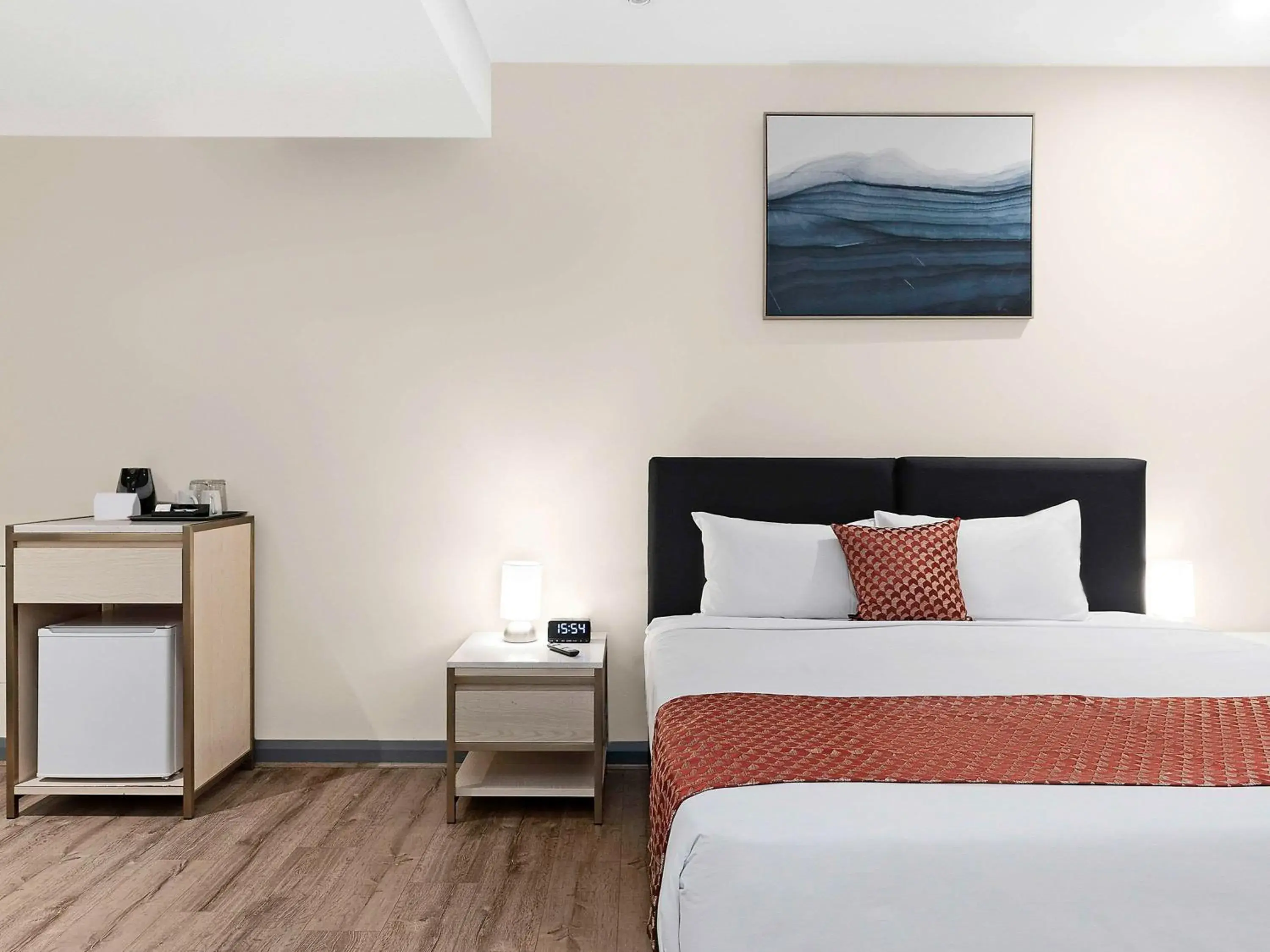 Bedroom, Bed in BreakFree on Broadway Sydney, an Accor Hotel Bedroom, Bed in BreakFree on Broadway Sydney, an Accor Hotel