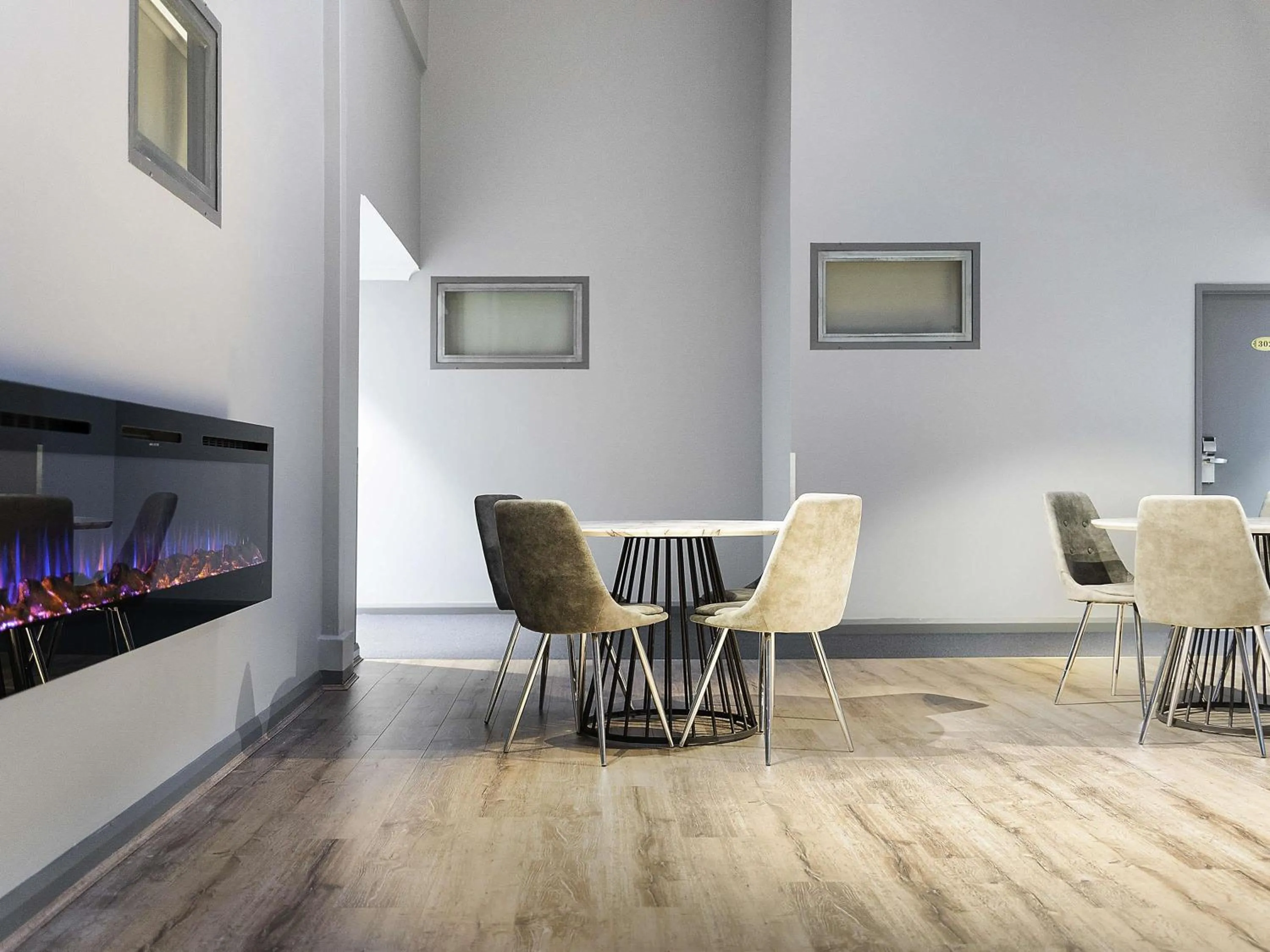 Meeting/conference room in BreakFree on Broadway Sydney, an Accor Hotel