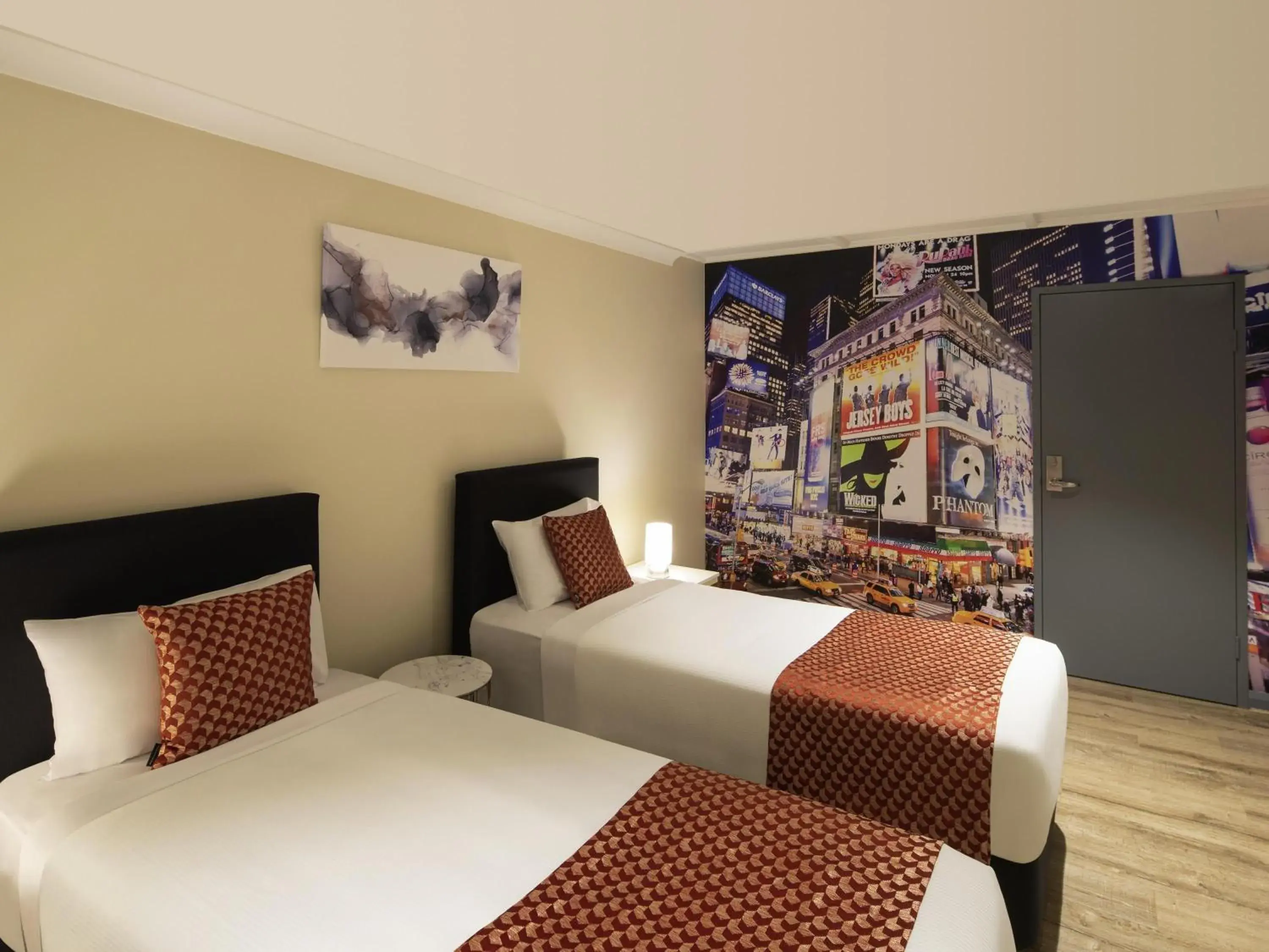 Bedroom, Bed in BreakFree on Broadway Sydney, an Accor Hotel Bedroom, Bed in BreakFree on Broadway Sydney, an Accor Hotel