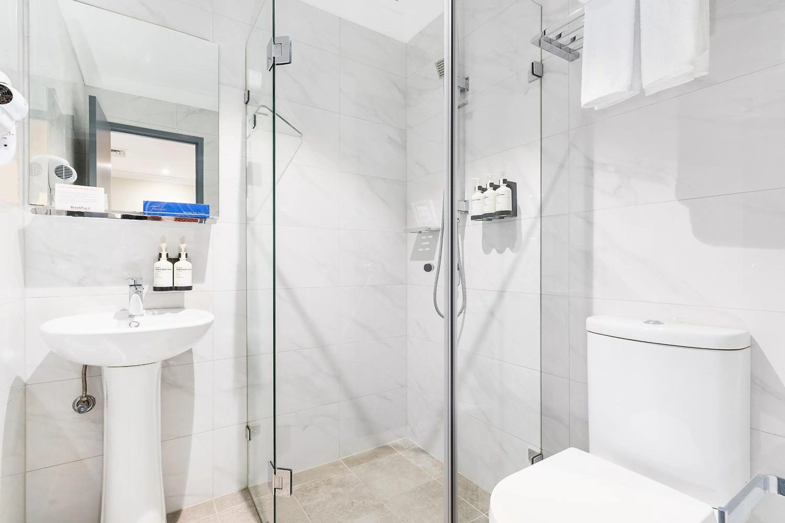 Bathroom in BreakFree on Broadway Sydney, an Accor Hotel