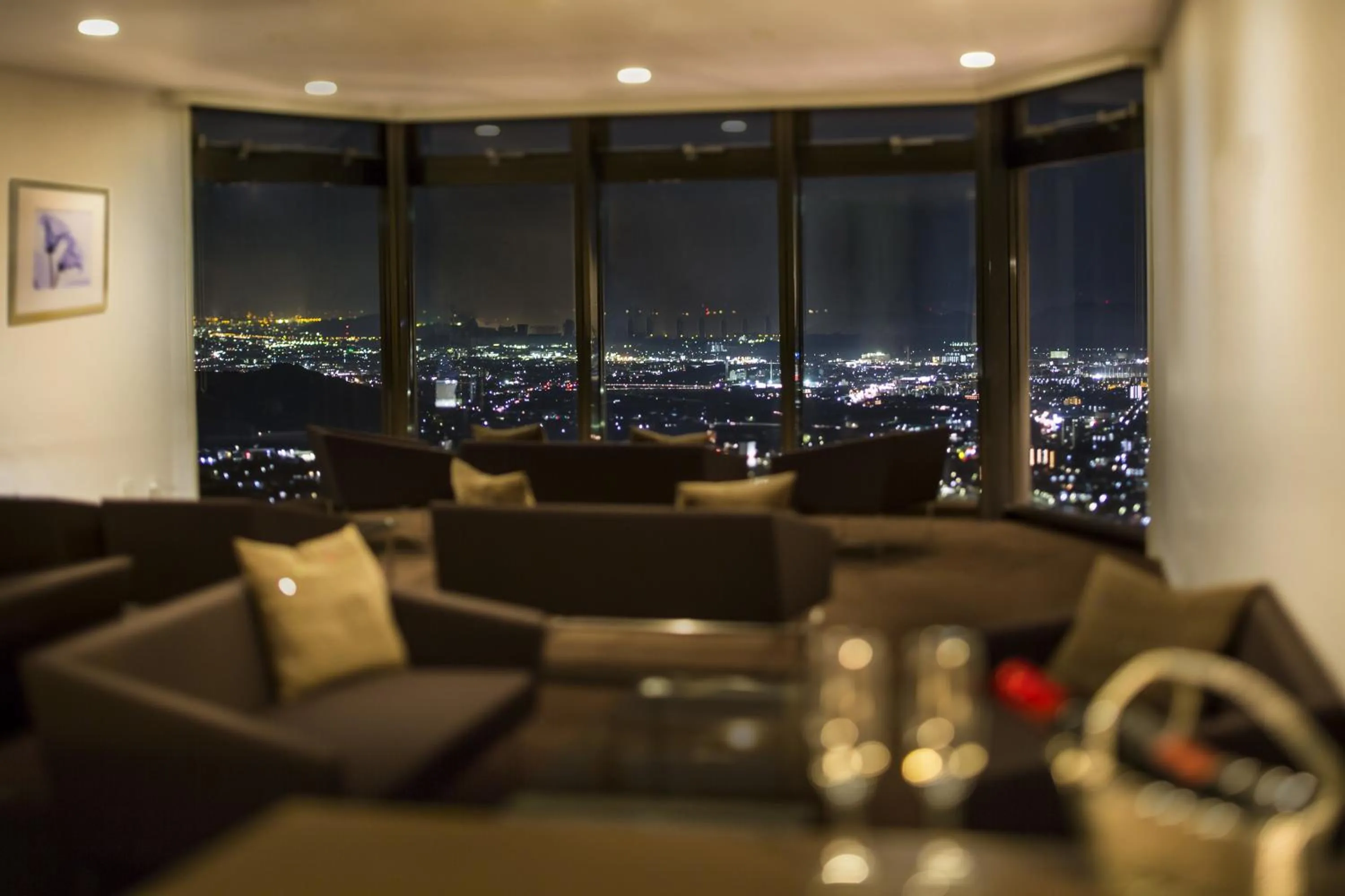 Communal lounge/ TV room in Setre Highland Villa Himeji