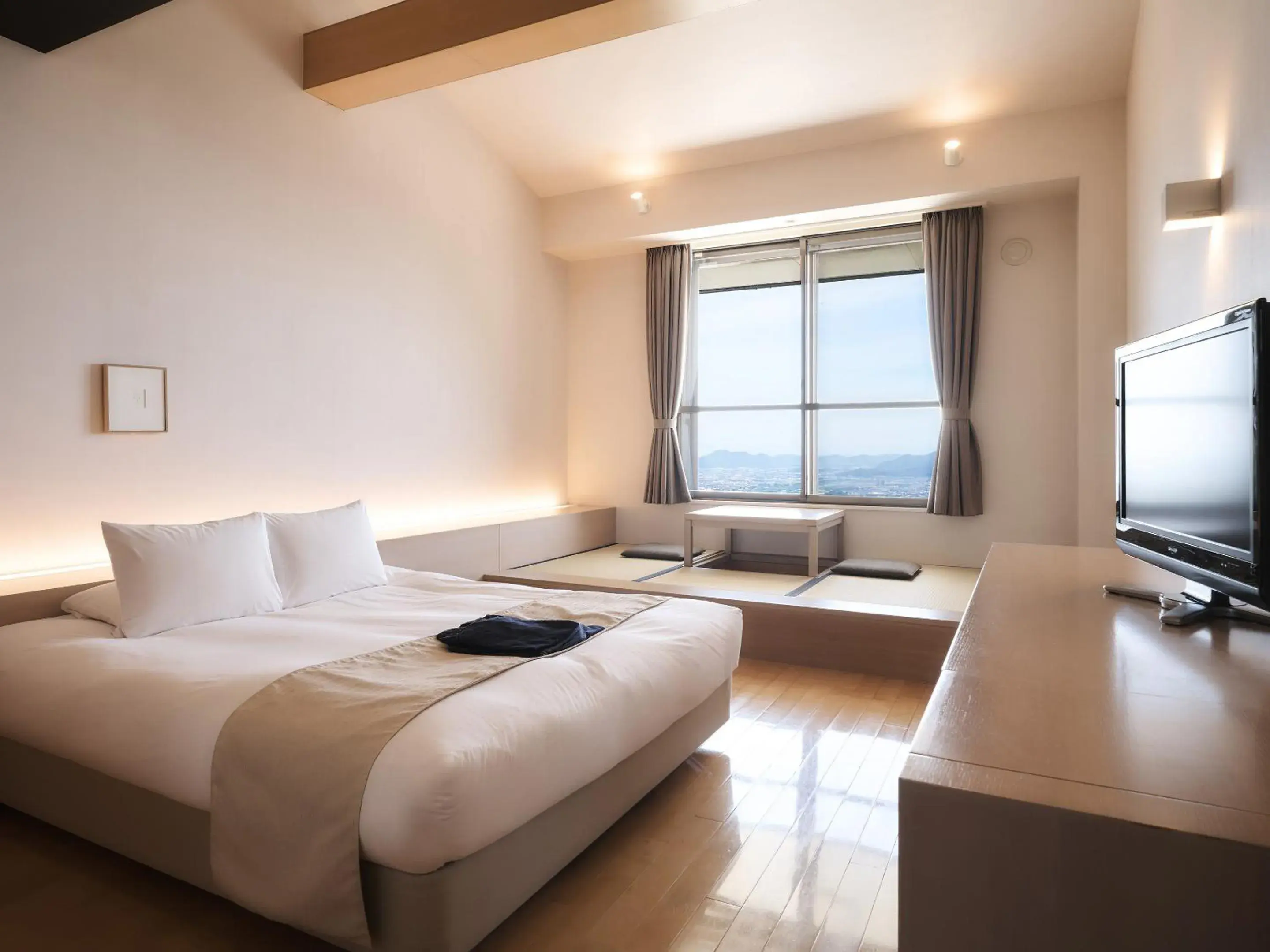 Double Room with Shared Bathroom - Non-Smoking in Setre Highland Villa Himeji Double Room with Shared Bathroom - Non-Smoking in Setre Highland Villa Himeji