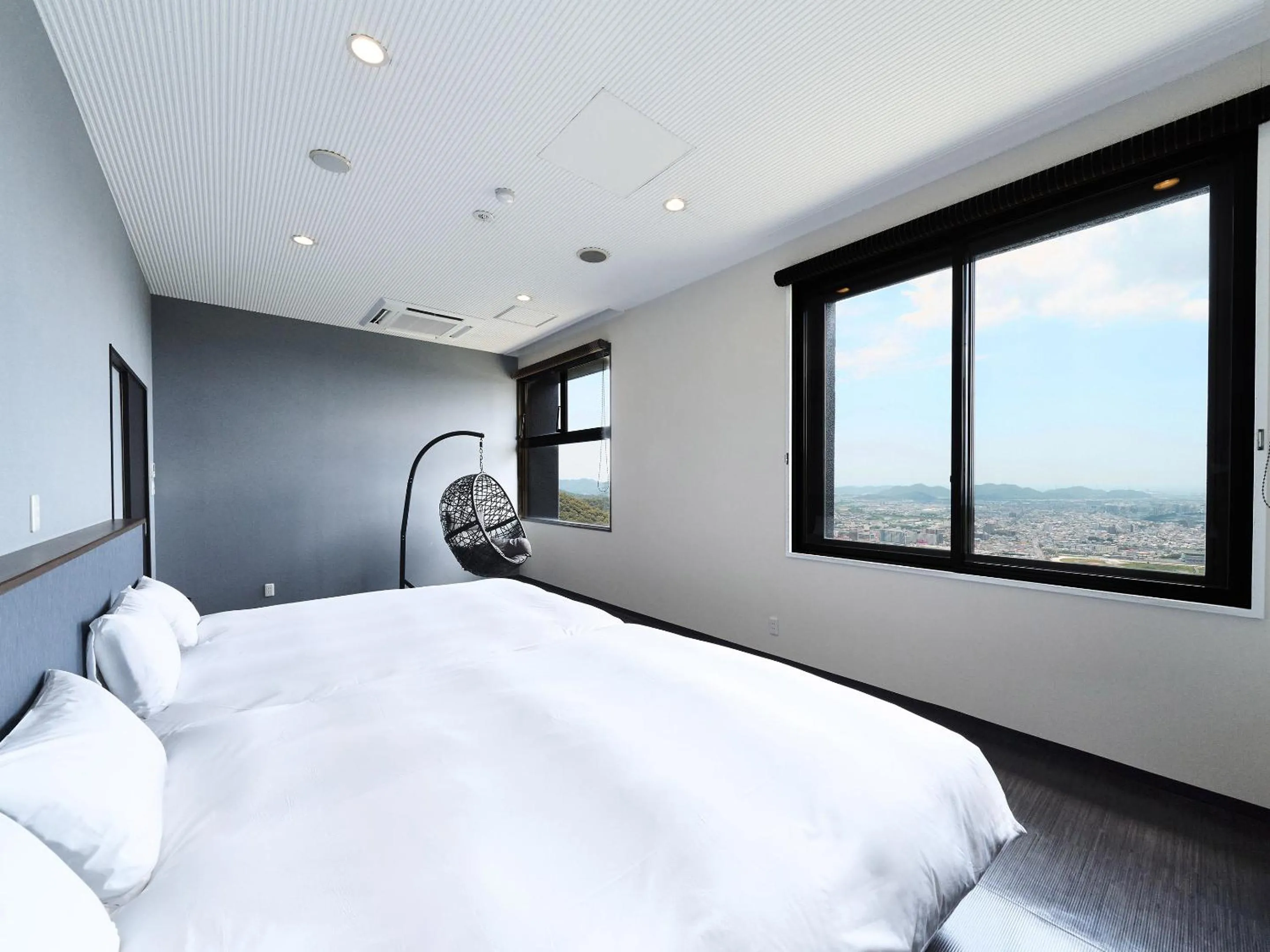 Photo of the whole room, Bed in Setre Highland Villa Himeji
