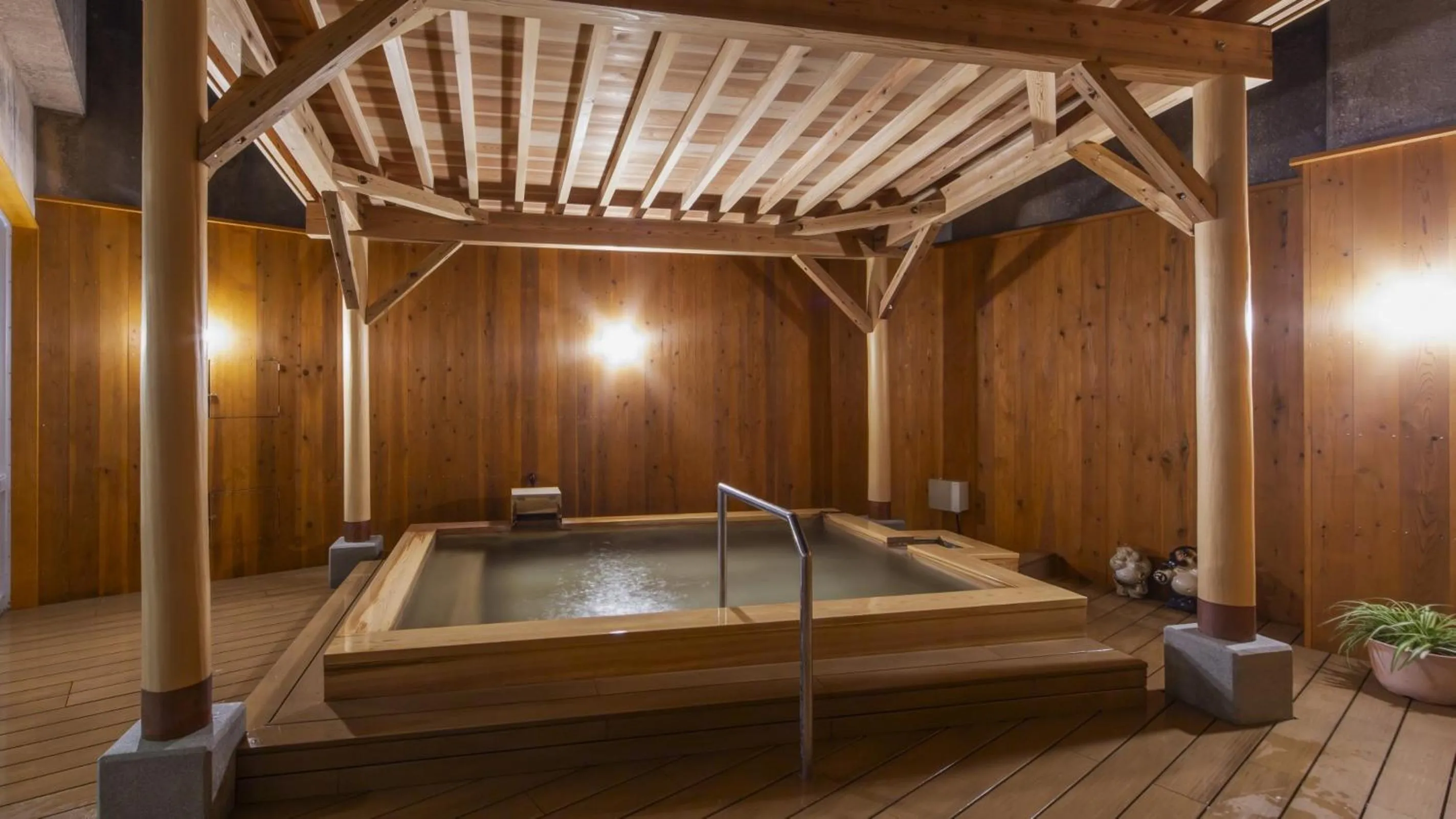 Open Air Bath in Yanagiya