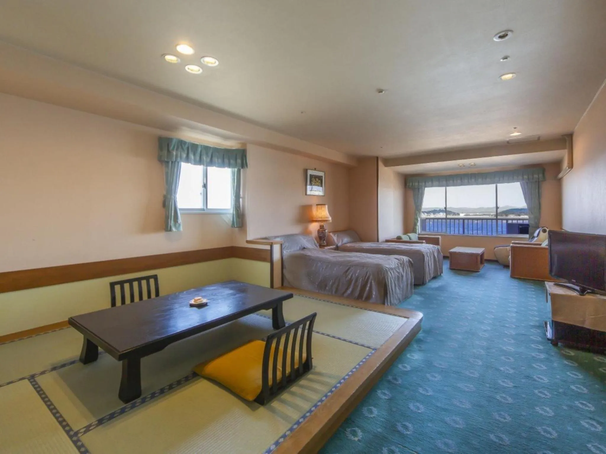 Photo of the whole room, Bed in Yanagiya