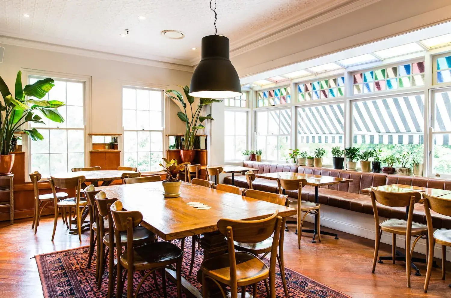 Restaurant/places to eat in Bridgeview Hotel Willoughby Restaurant/places to eat in Bridgeview Hotel Willoughby