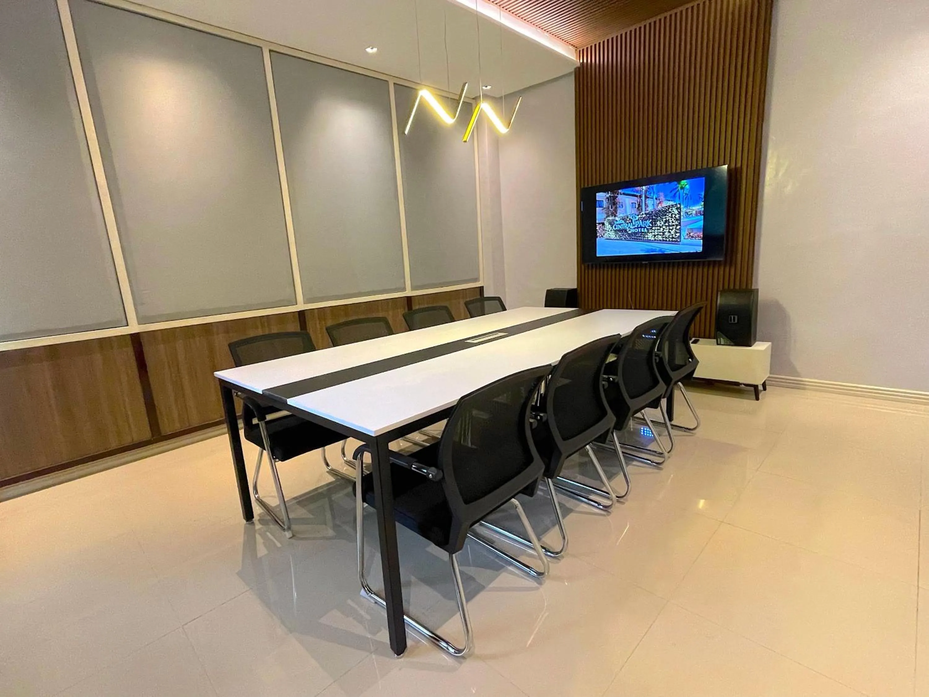 Meeting/conference room in Luisita Central Park Hotel