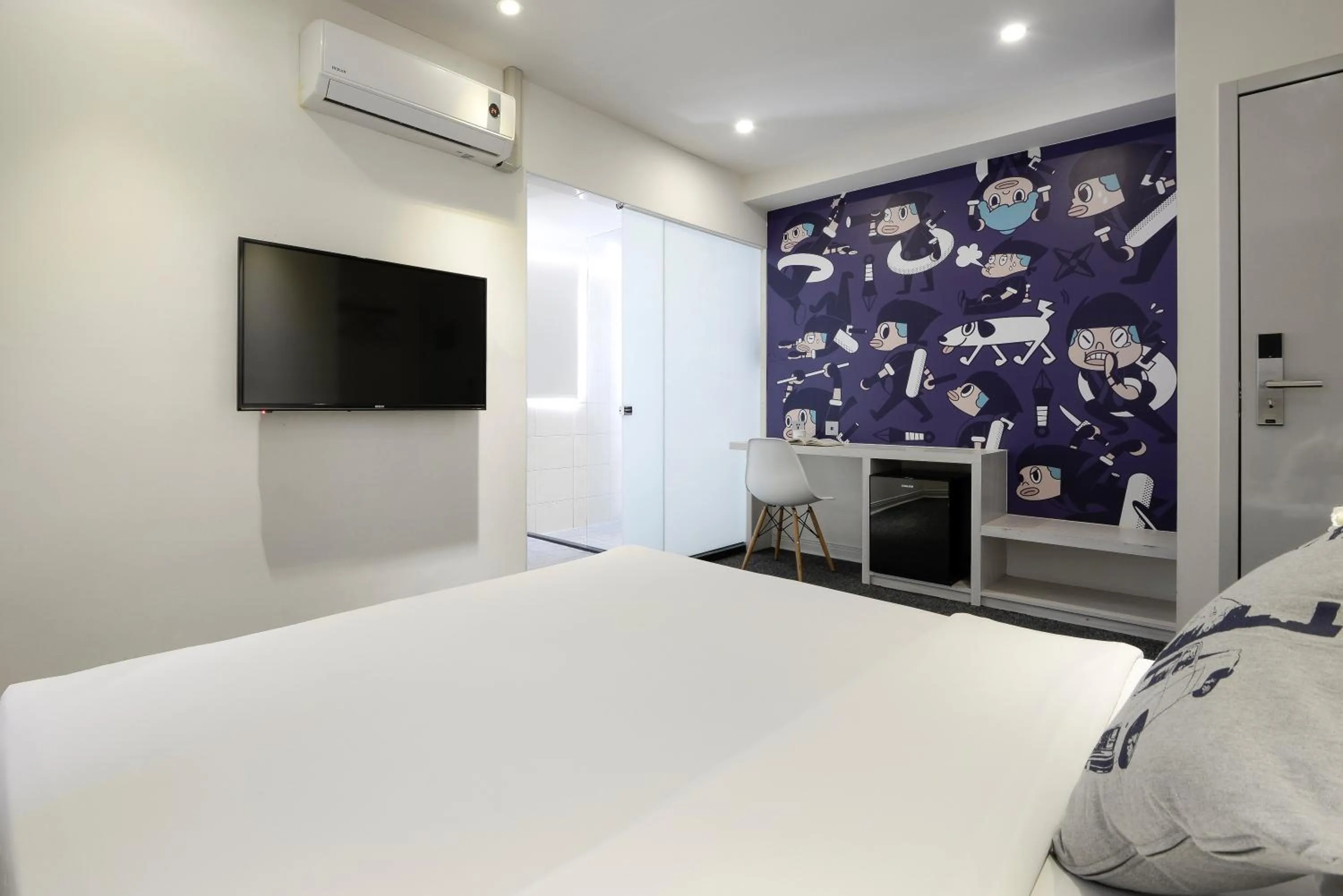 Photo of the whole room, Bed in Taichung Box Design Hotels