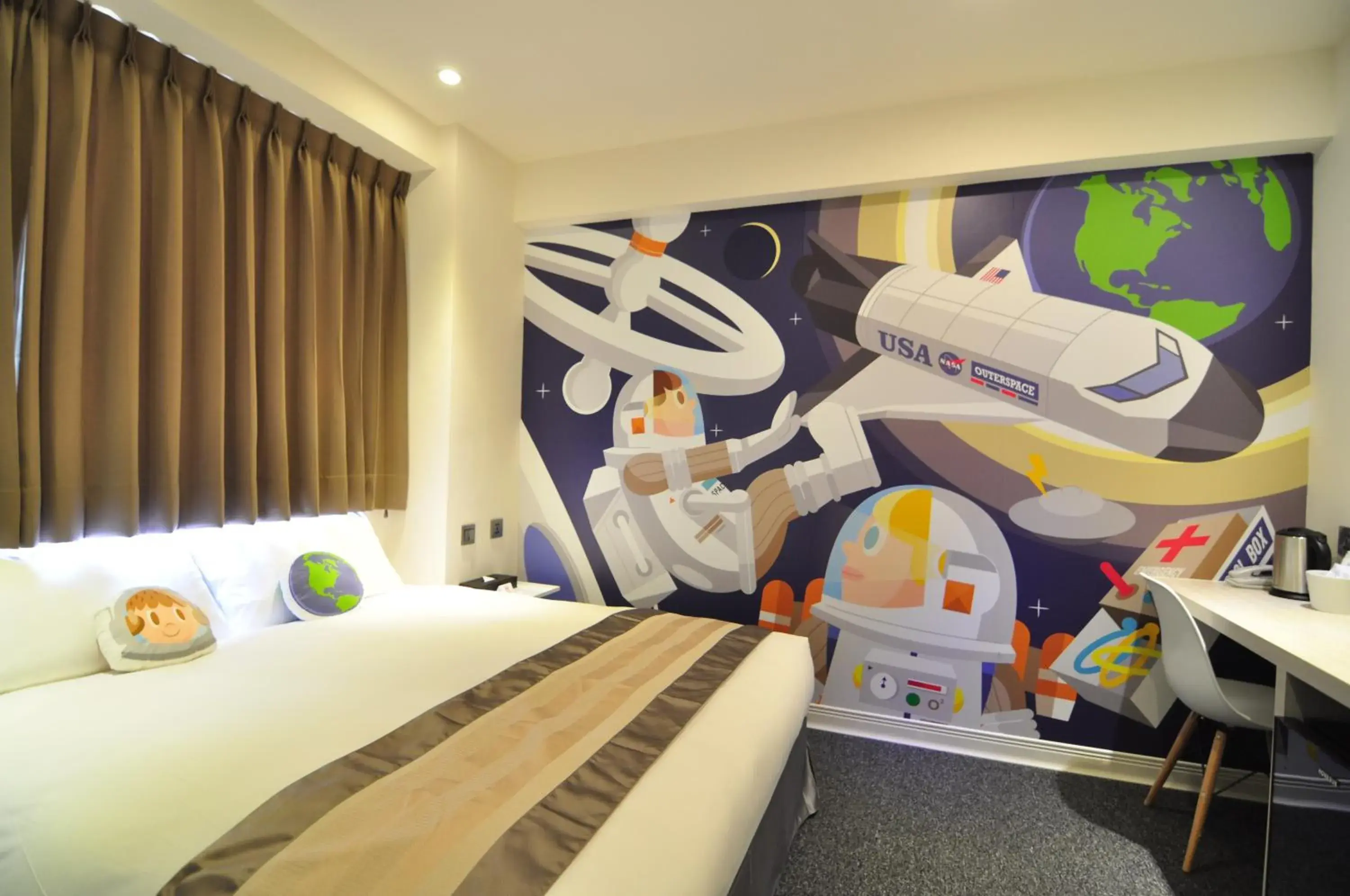 Photo of the whole room, Bed in Taichung Box Design Hotels Photo of the whole room, Bed in Taichung Box Design Hotels