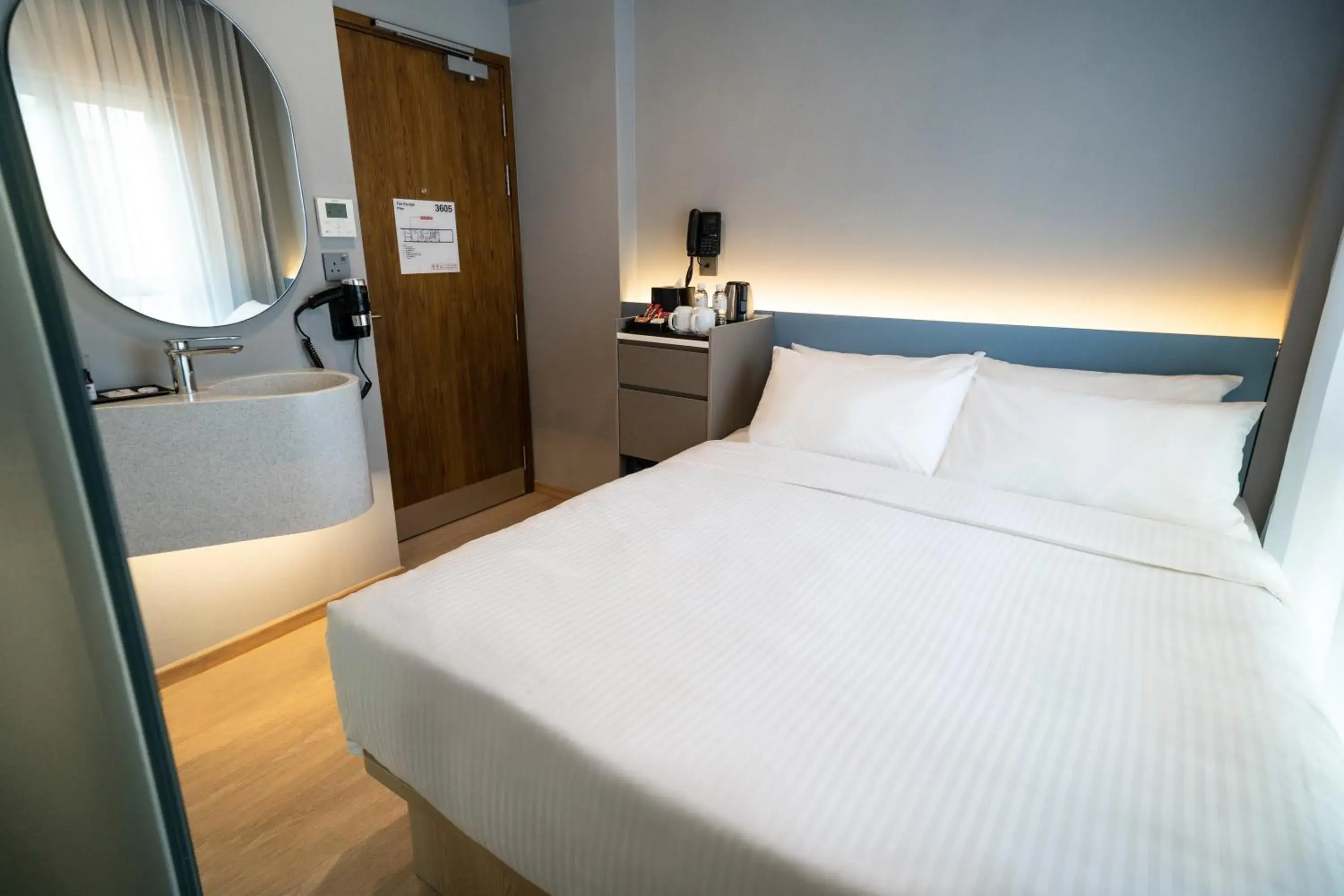 Bed in Hotel Bencoolen at Hong Kong Street Bed in Hotel Bencoolen at Hong Kong Street